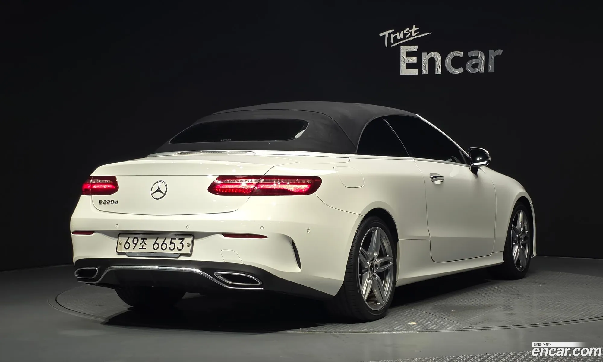 Mercedes-Benz E-Class W213 2018 WDD1K1EB5JF041405 — 9