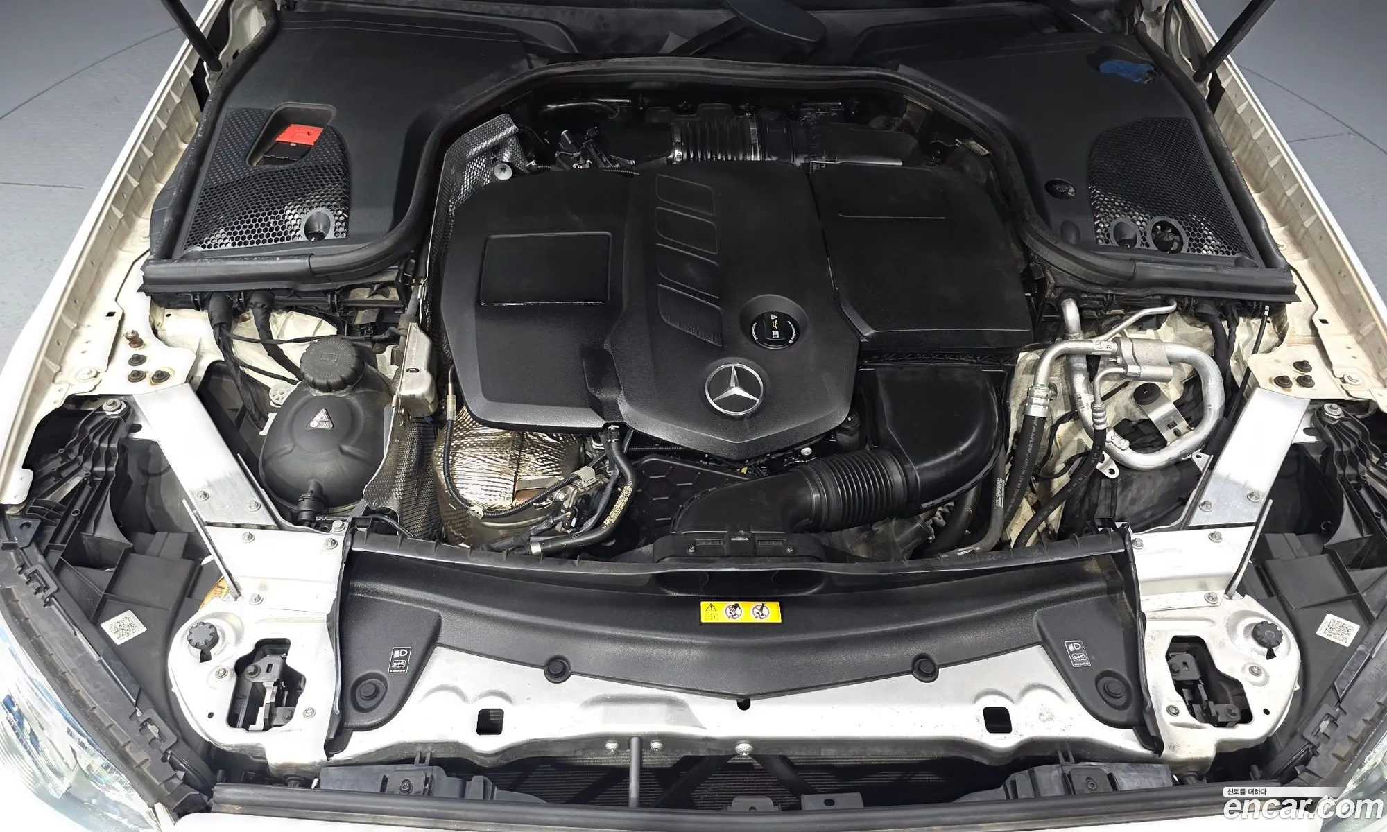 Mercedes-Benz E-Class W213 2018 WDD1K1EB5JF041405 — 16