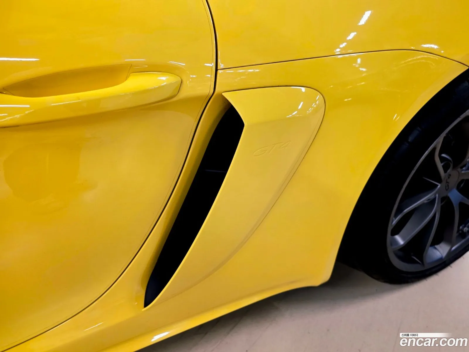 Porsche 718 Cayman 2020 — 6