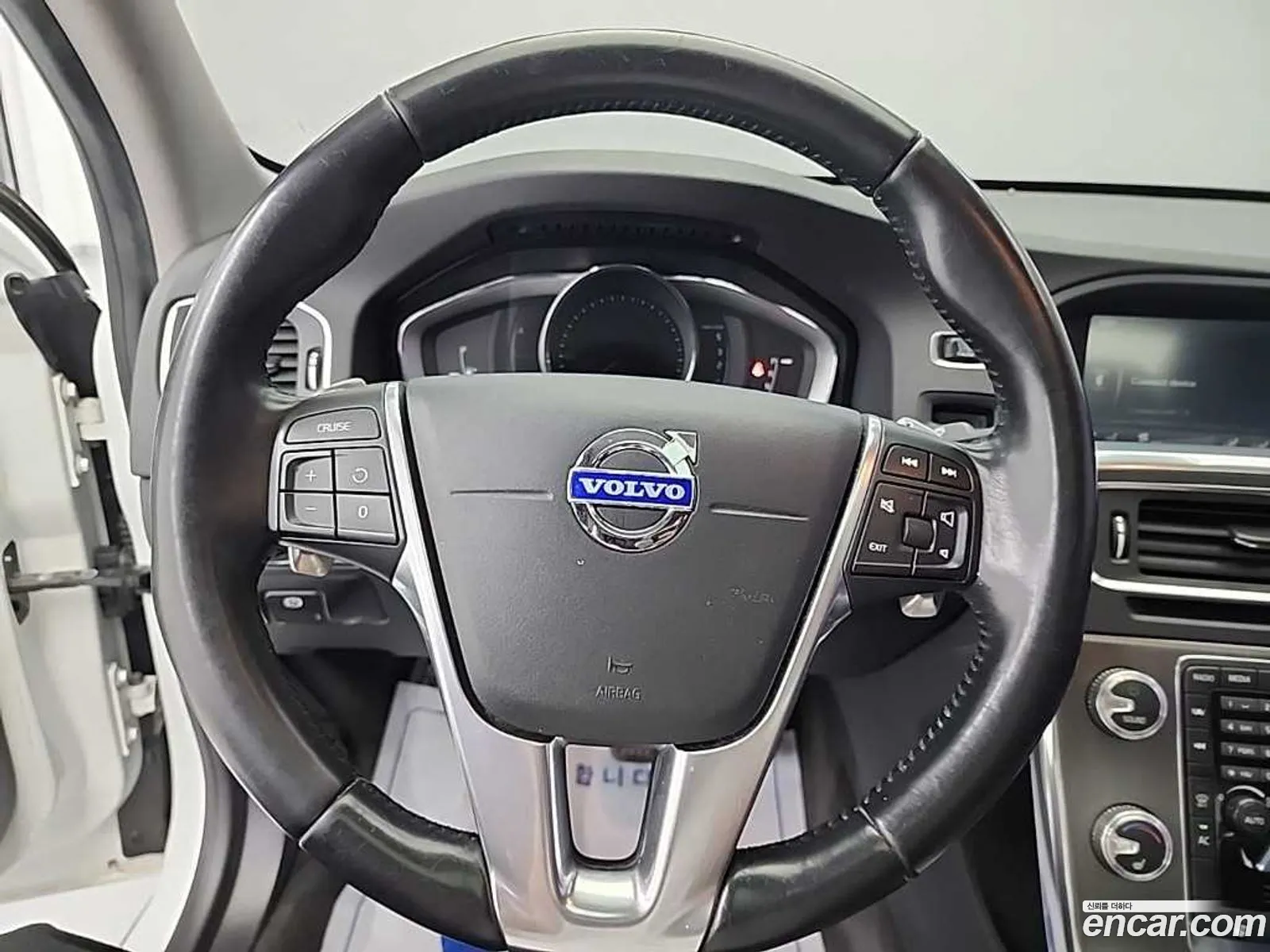Volvo S60 2015 — 7