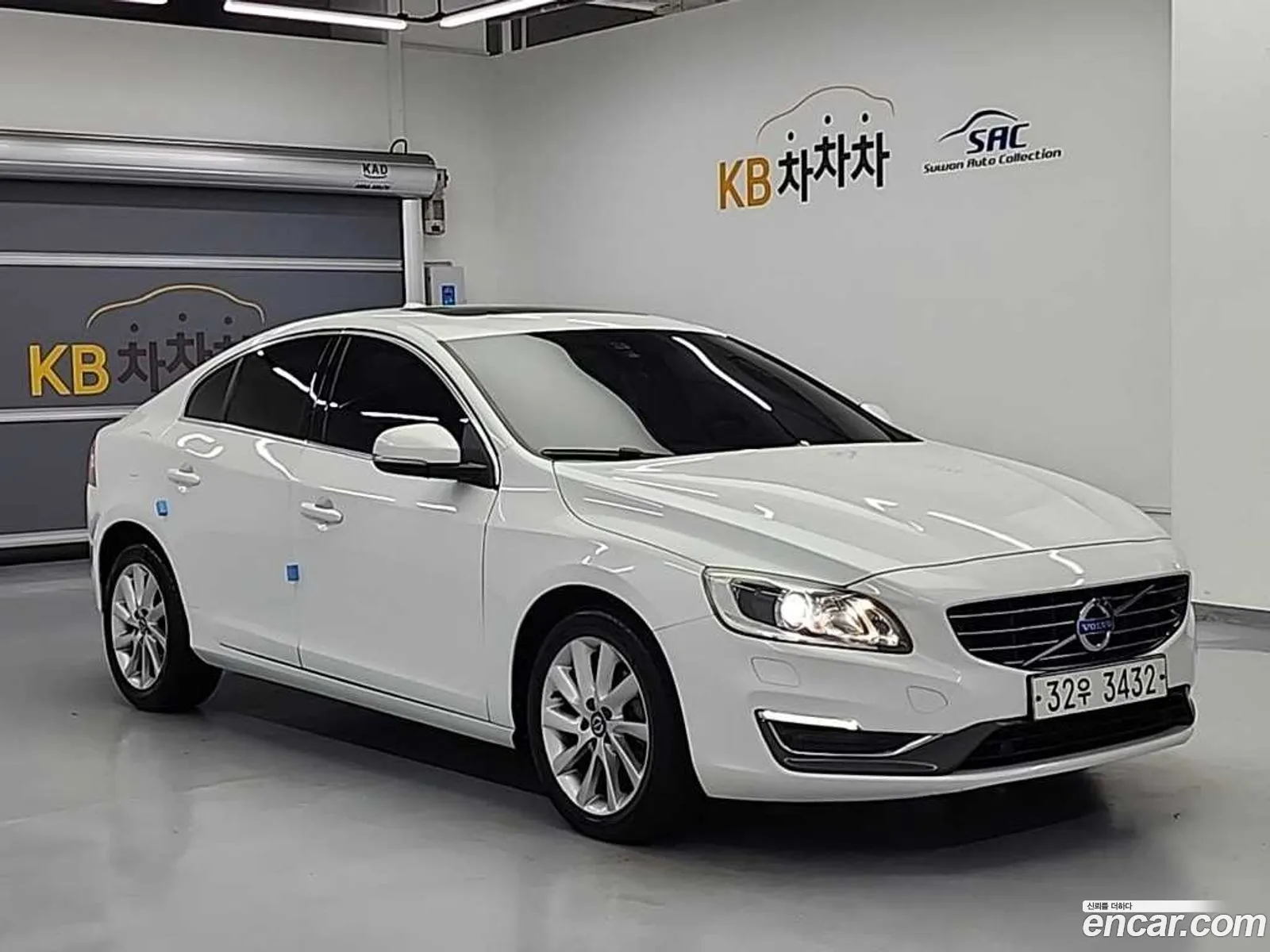 Volvo S60 2015 — 12
