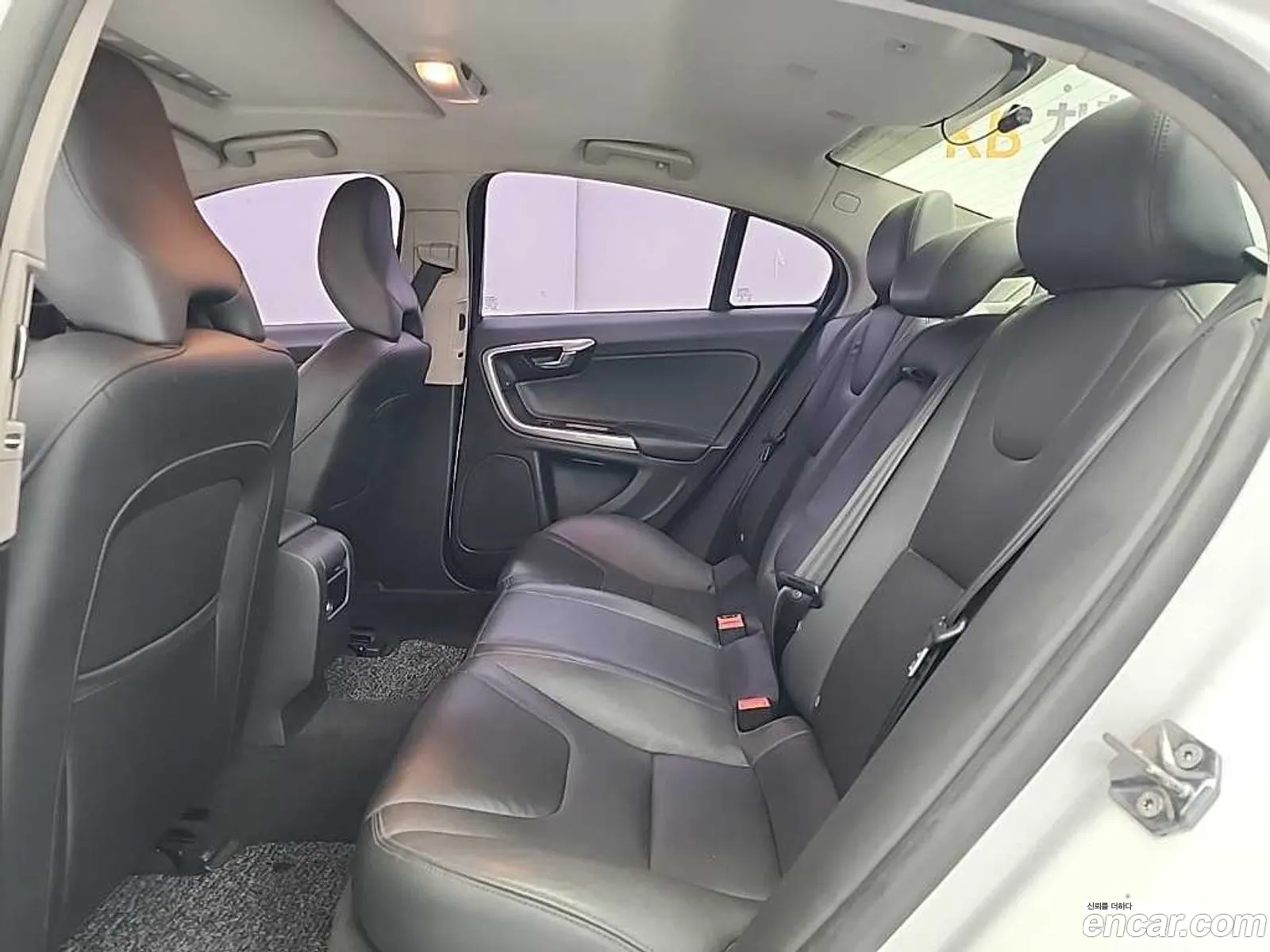 Volvo S60 2015 — 8