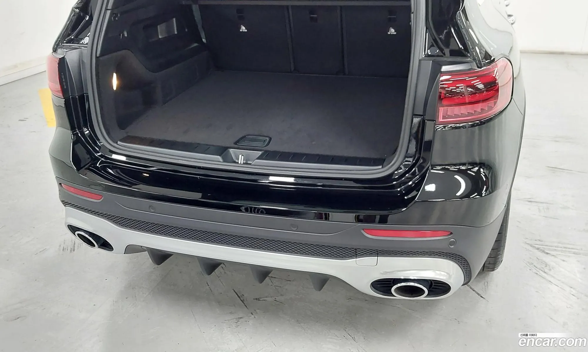 Mercedes-Benz GLB-Class X247 2025 — 12