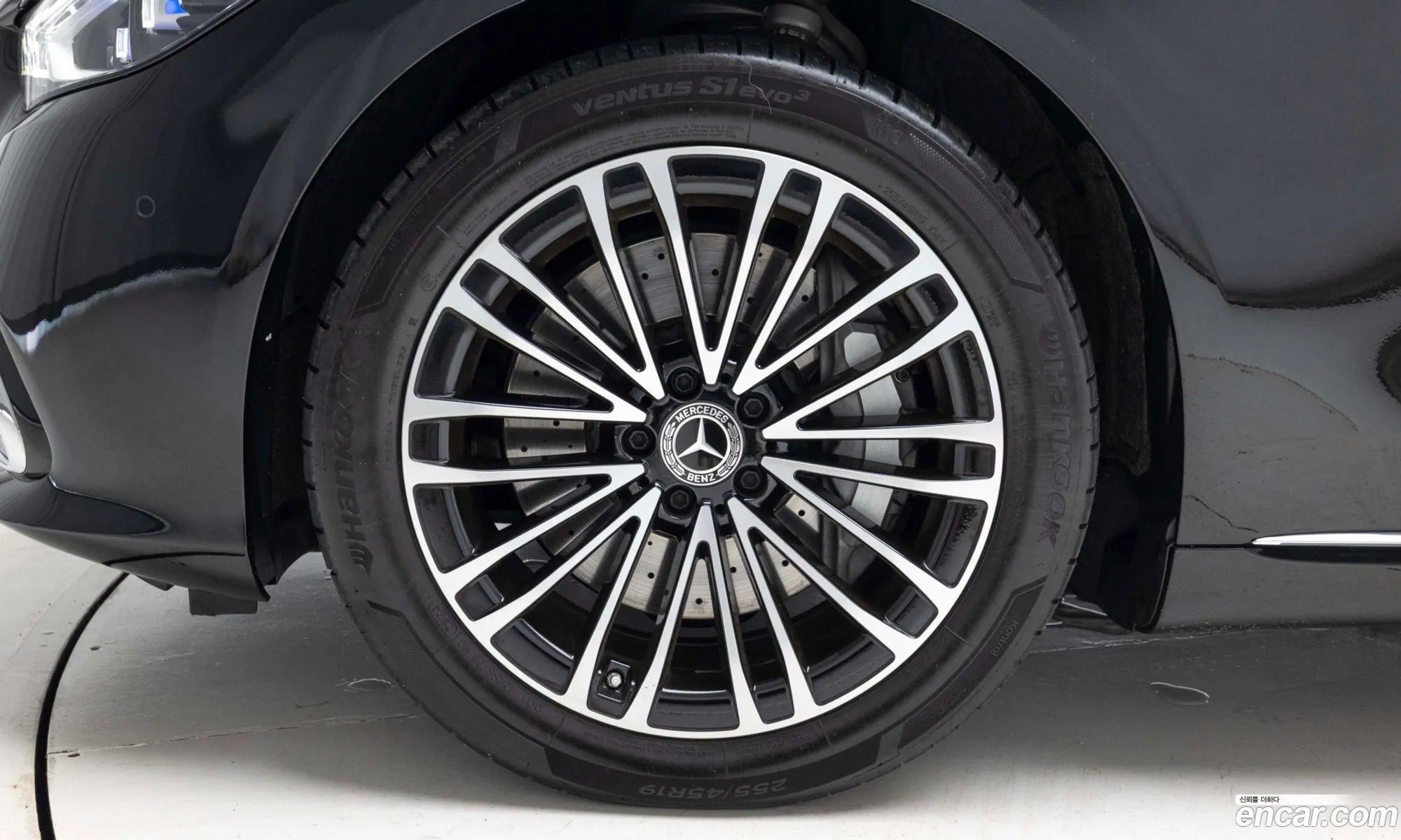 Mercedes-Benz S-Class W223 2025 — 8