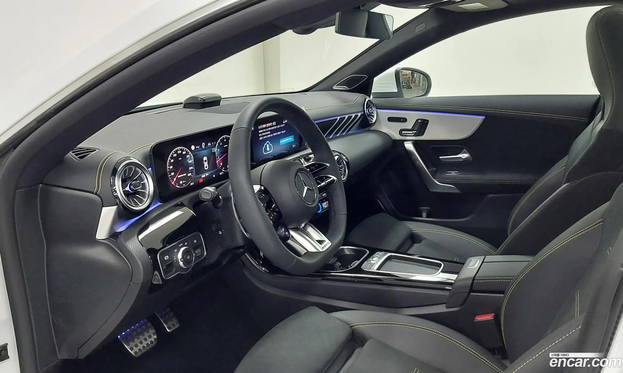 Mercedes-Benz CLA-Class C118 2025 — 2