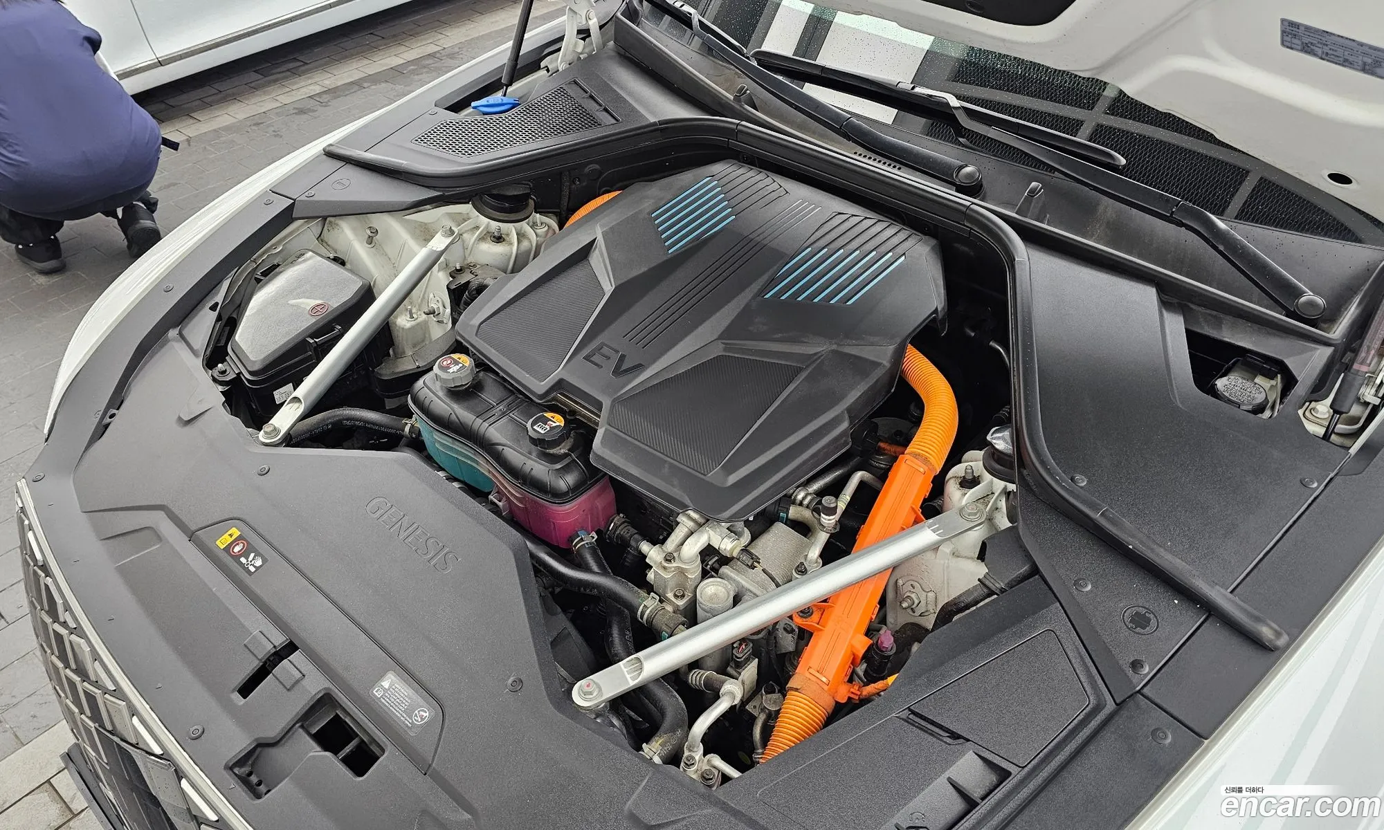 Genesis Electrified G80