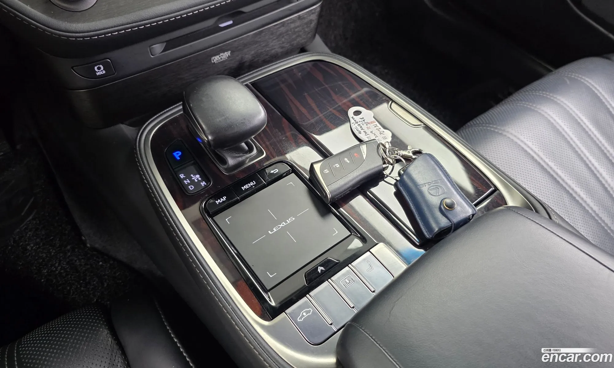 Lexus LS500 2019 — 14