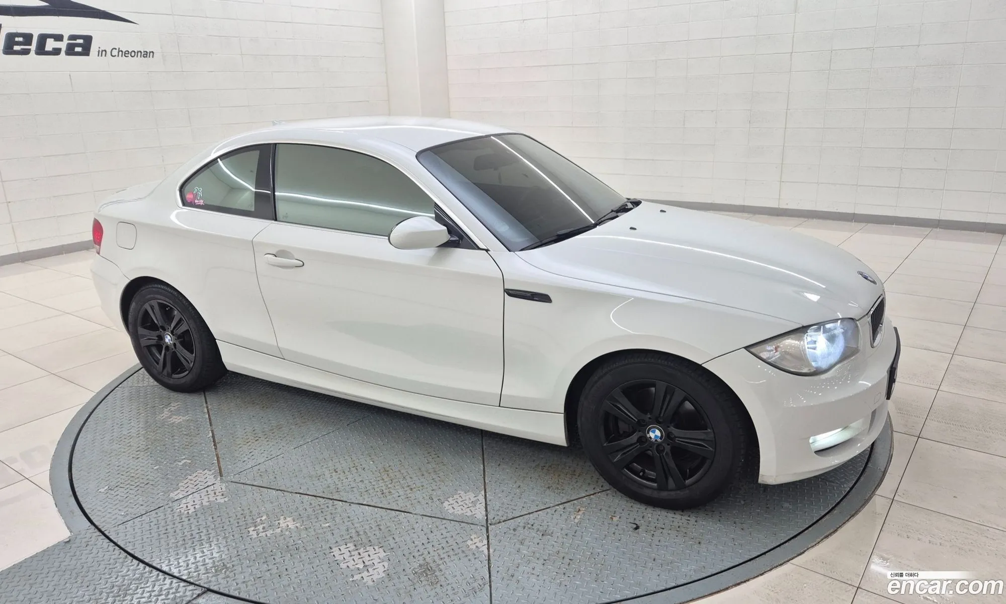 BMW 1 Series 2009 — 14
