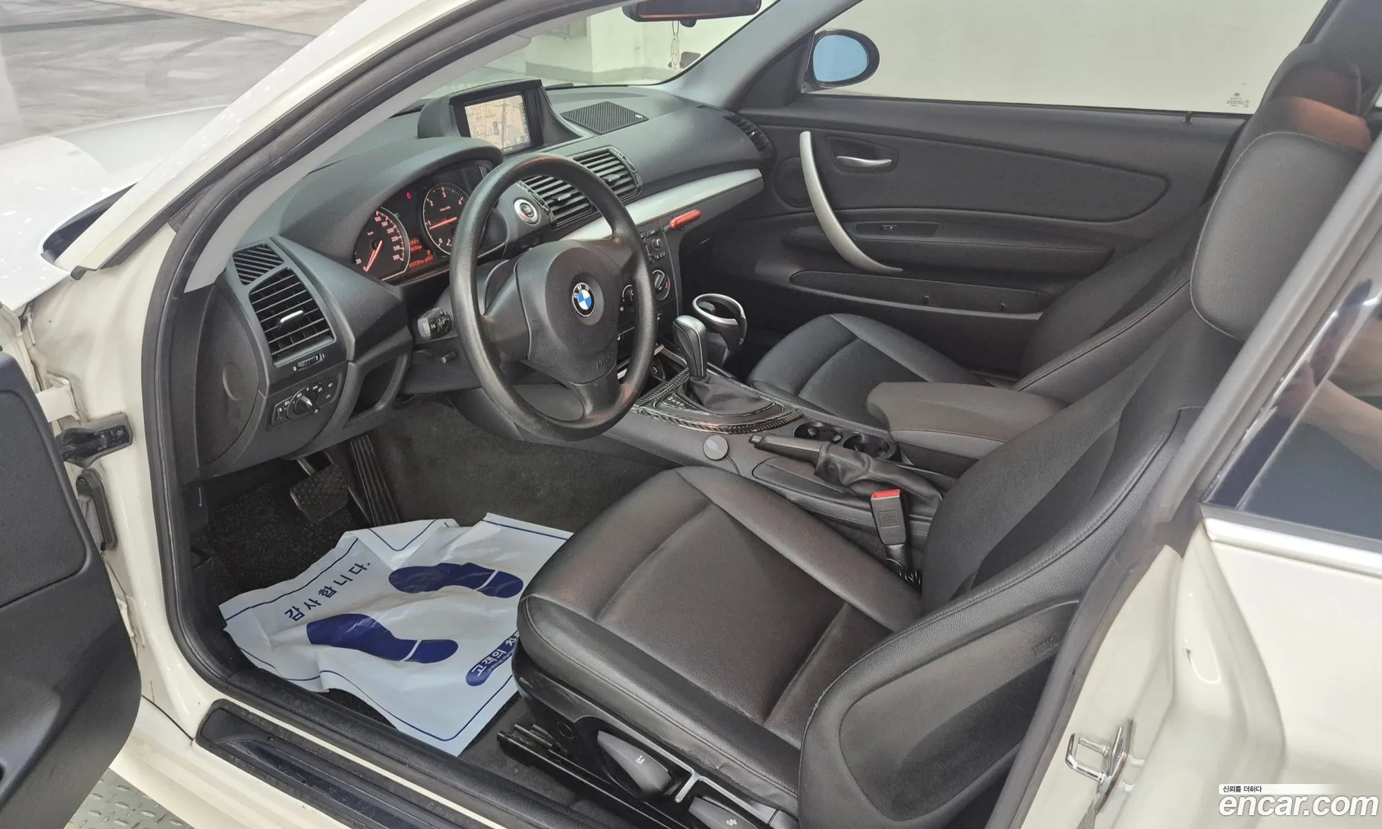 BMW 1 Series 2009 — 17