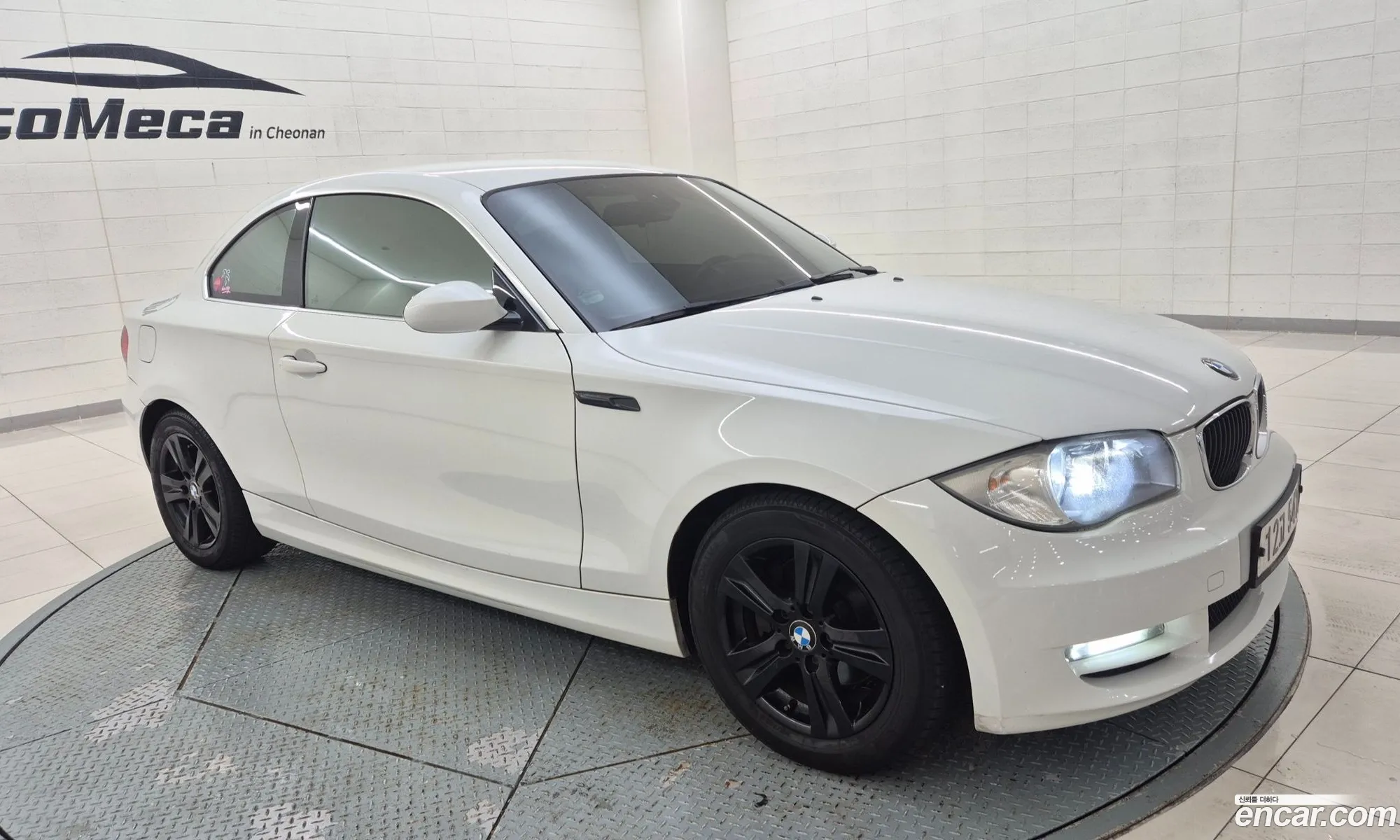 BMW 1 Series 2009 — 12
