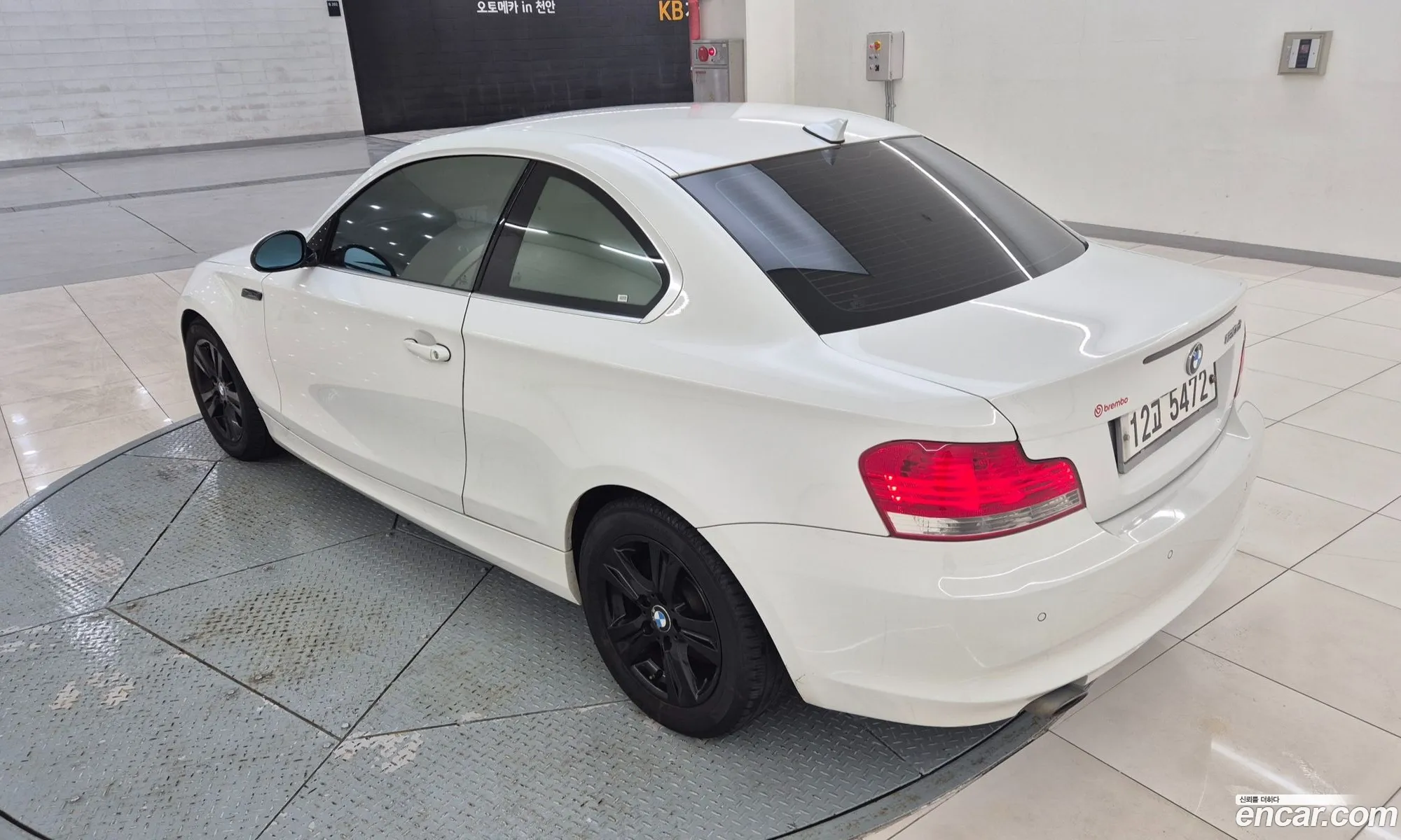 BMW 1 Series 2009 — 15