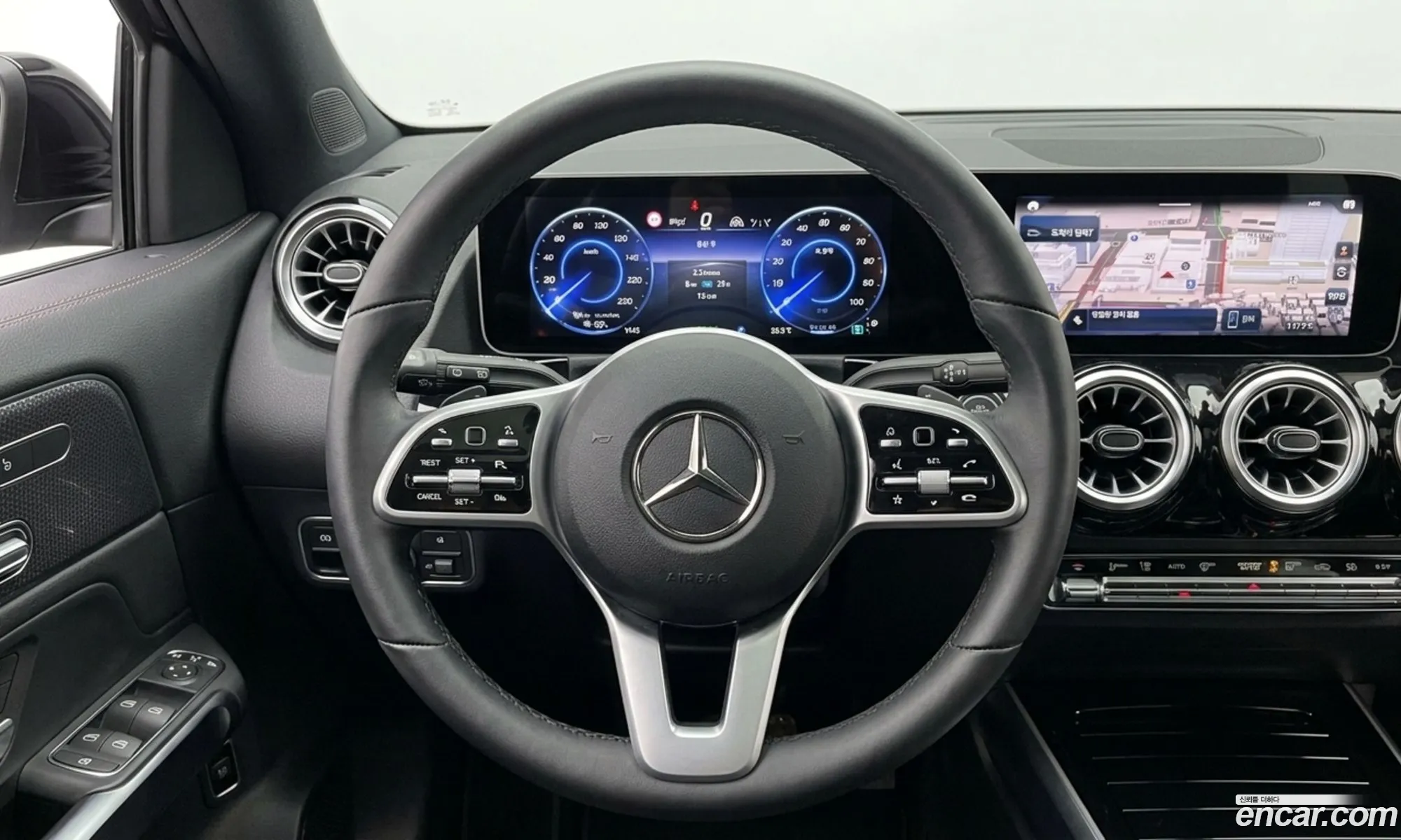 Mercedes-Benz EQB X243 2025 — 6