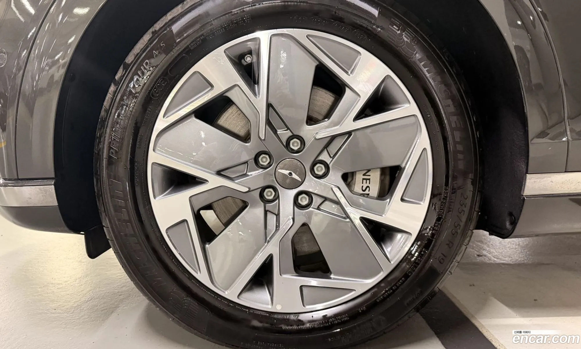 Genesis Electrified GV70 2022 — 17