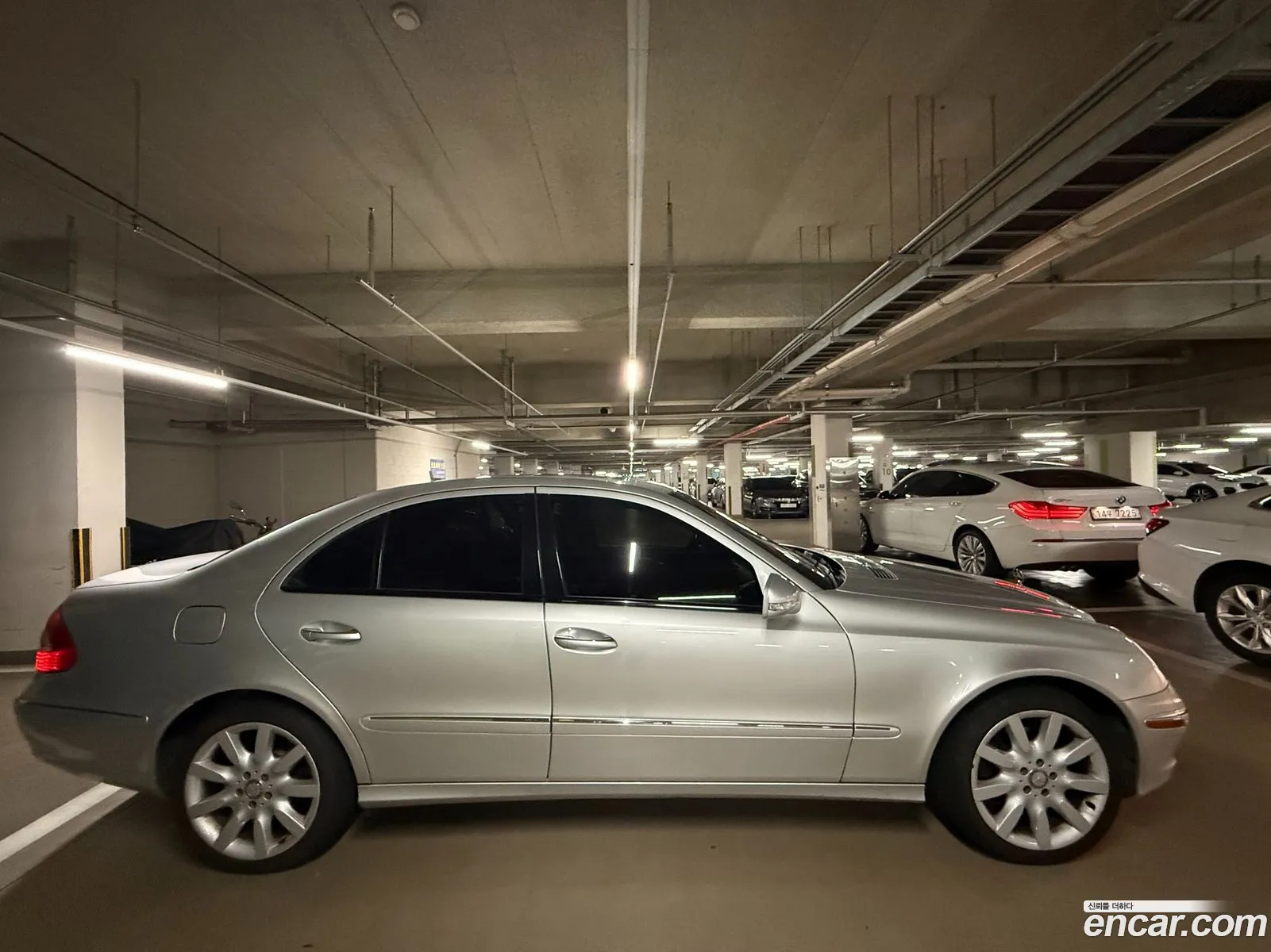 Mercedes-Benz E-Class W211 2008 — 3