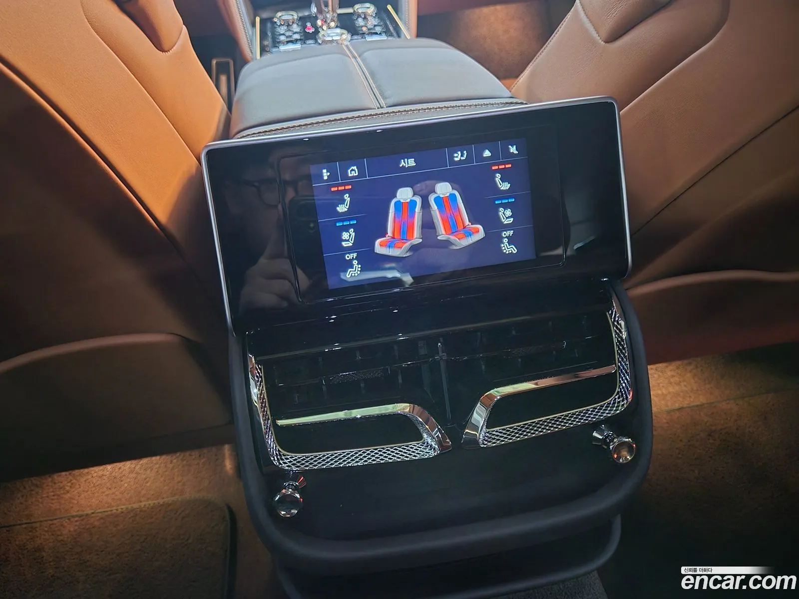 Bentley Flying Spur 2023 — 16