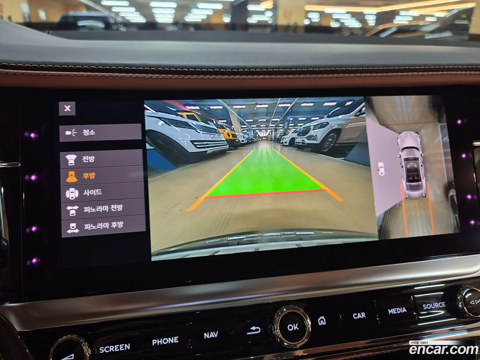 Bentley Flying Spur 2023 — 9