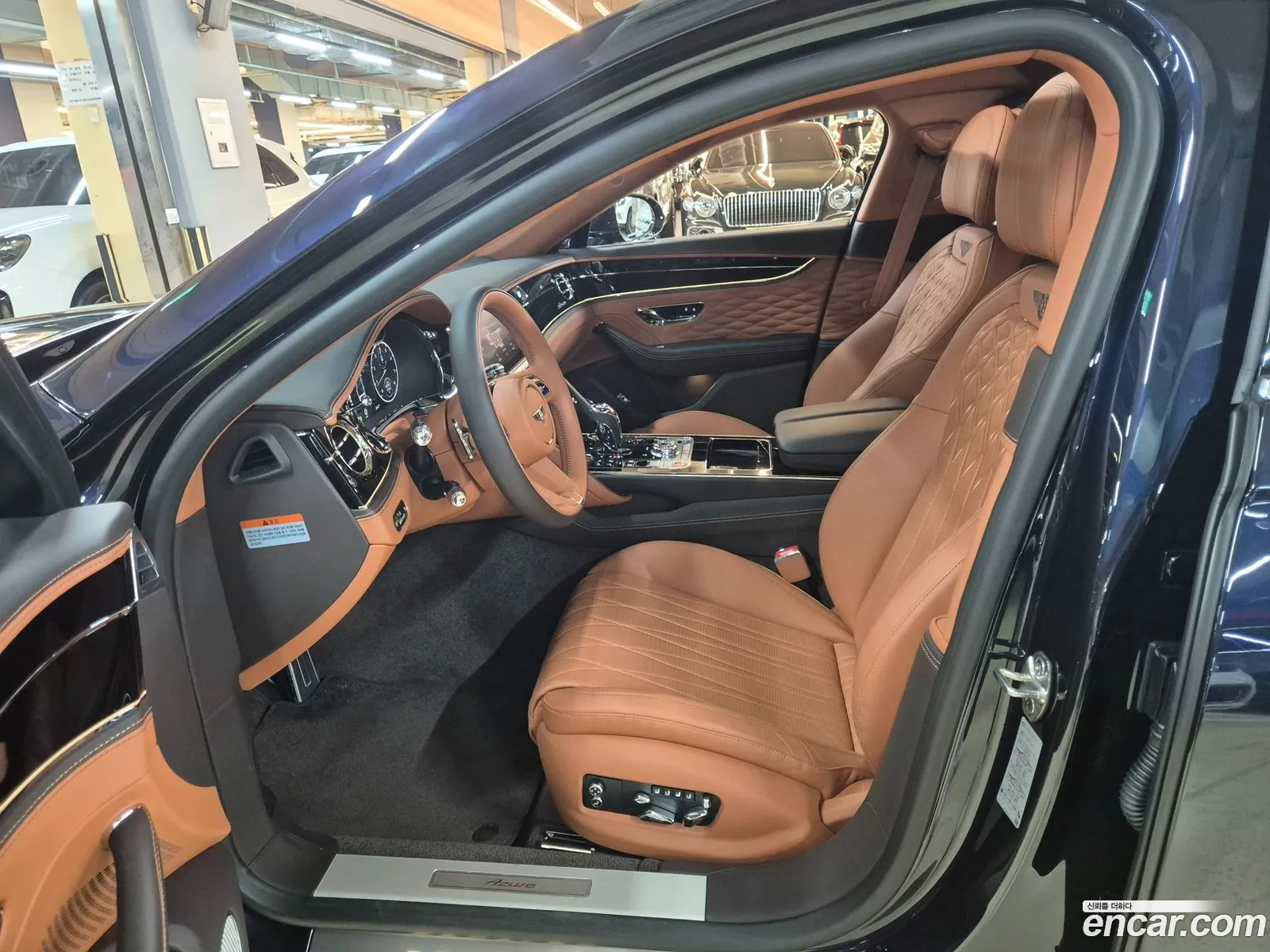 Bentley Flying Spur 2023 — 3