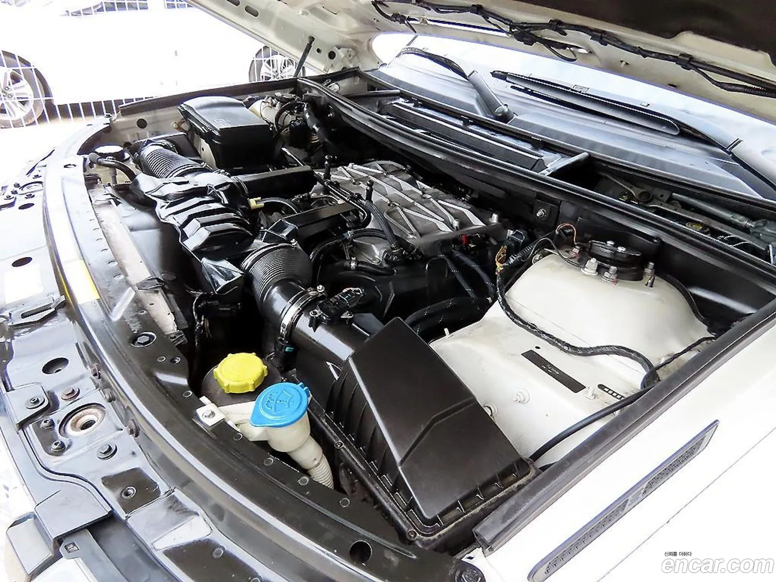 Land Rover Range Rover 2011 — 16