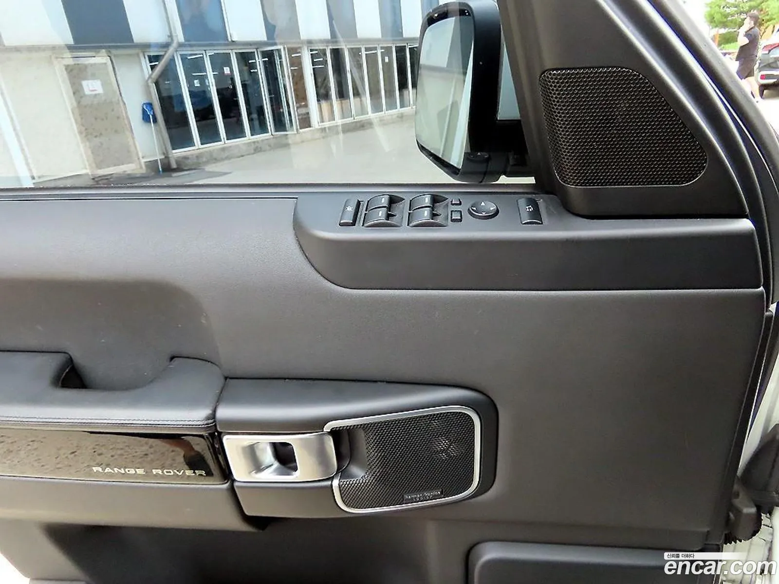 Land Rover Range Rover 2011 — 4