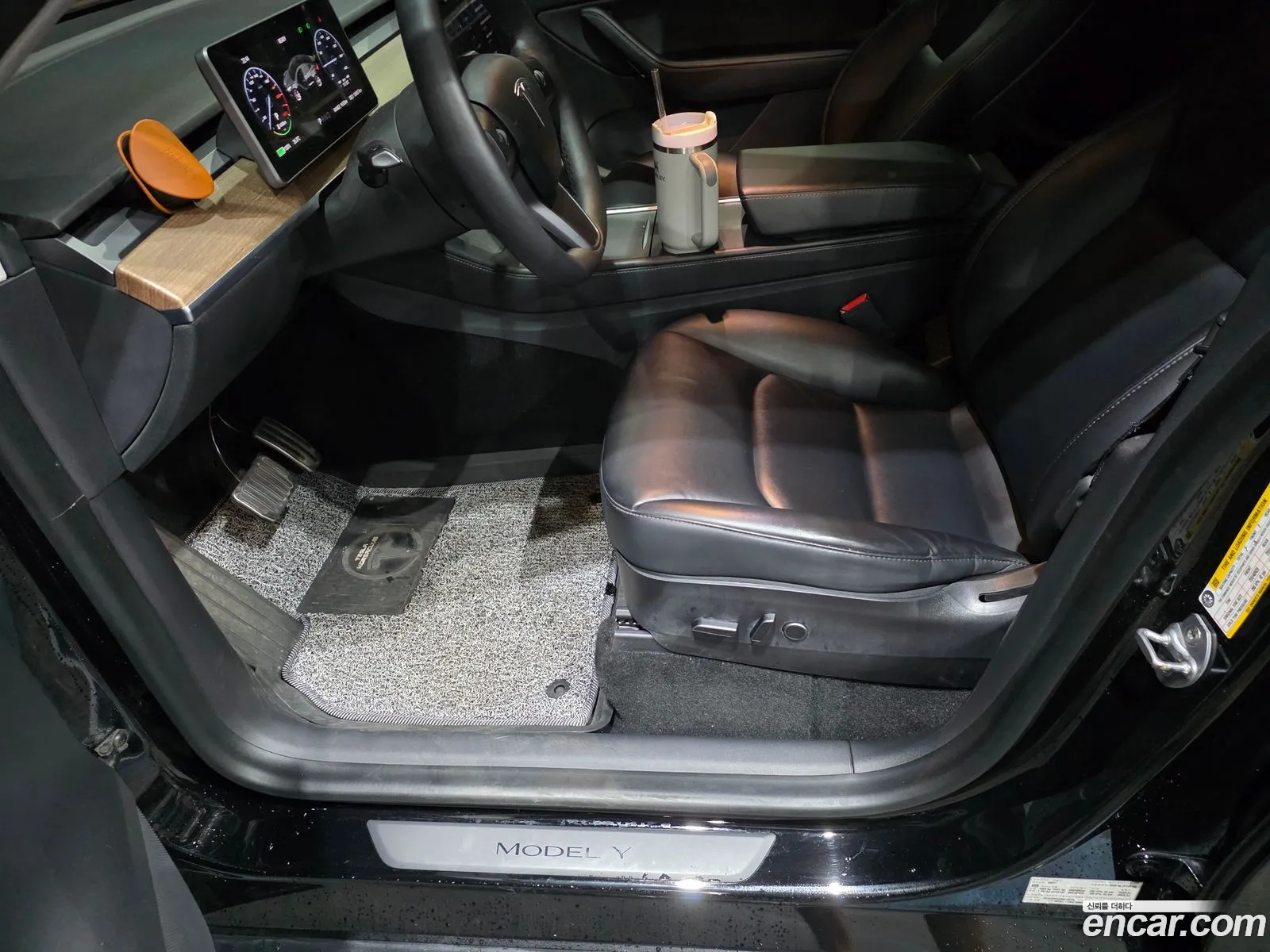 Tesla Model Y 2021 — 3