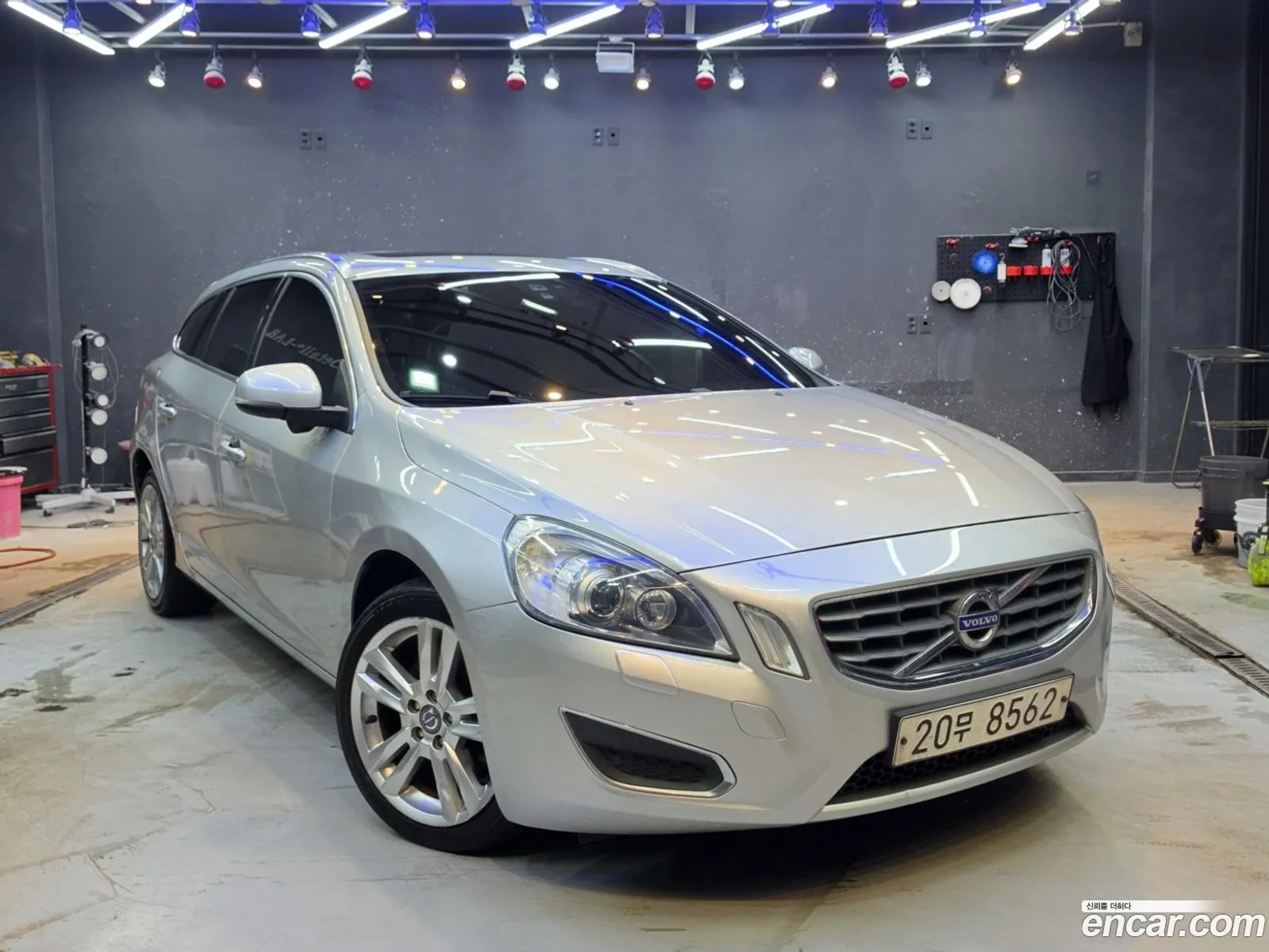 Volvo V60 2012 — 19