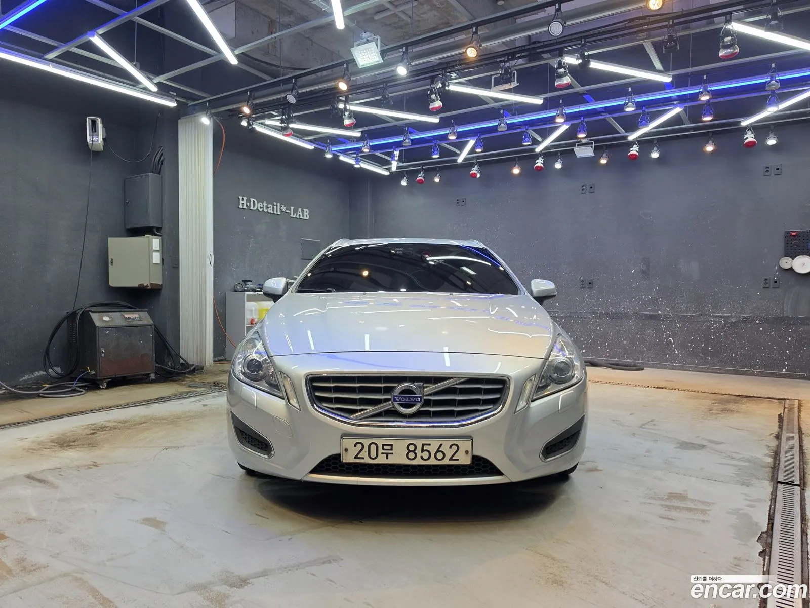Volvo V60 2012 — 13