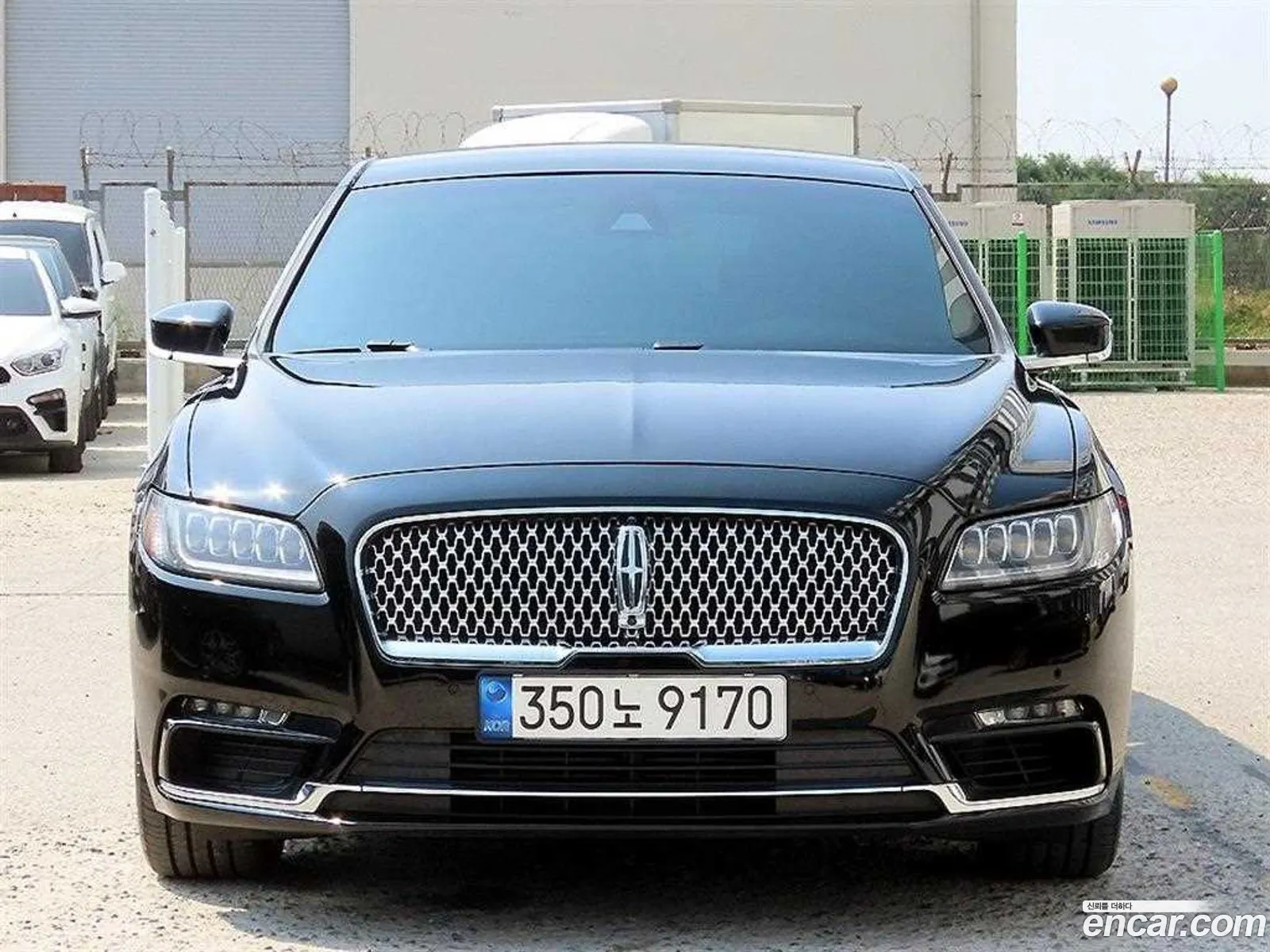 Lincoln Continental 10th Gen 2017 — 3