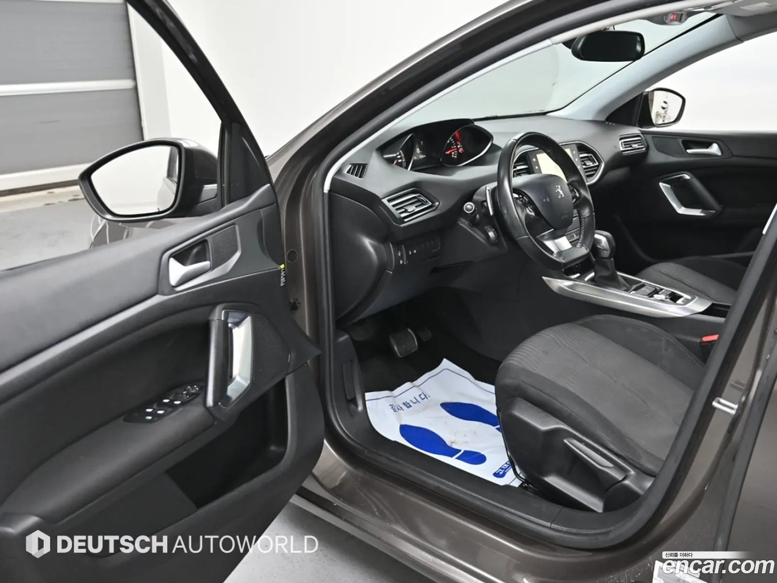 Peugeot 308 2015 — 10
