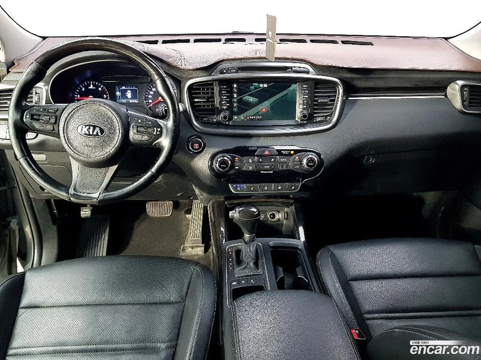 Kia Sorento 2016 — 17