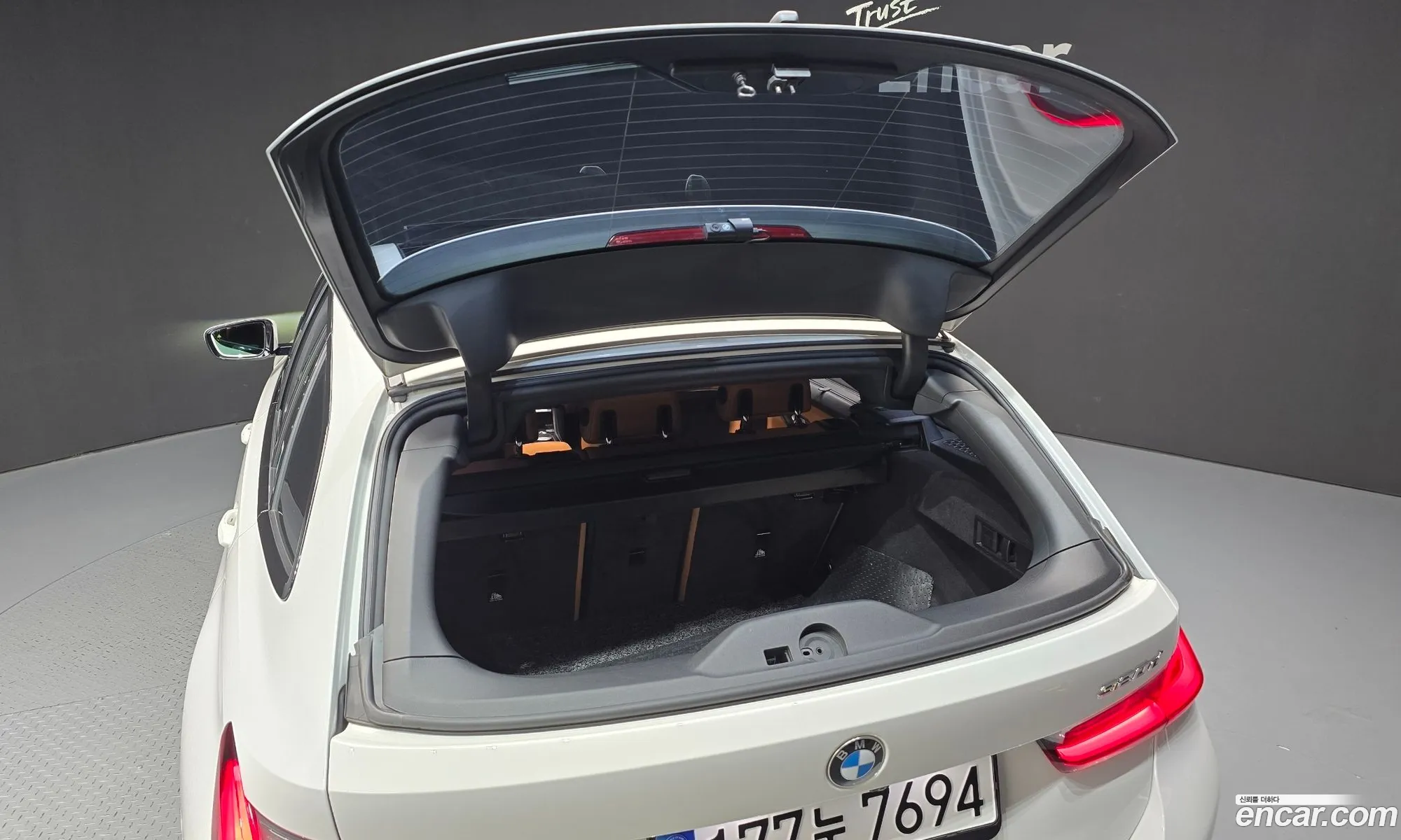 BMW 3 Series 2023 — 4