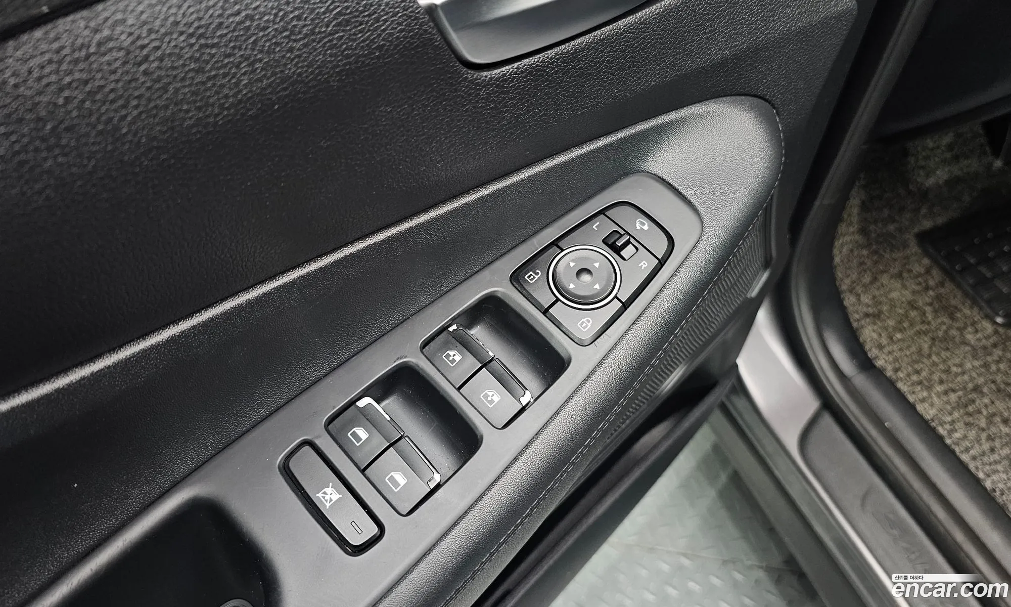 Hyundai Santa Fe TM 2018 — 16