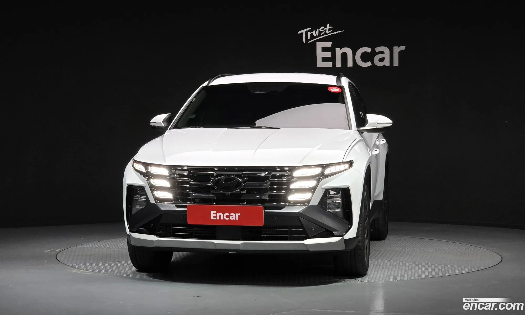 Hyundai Tucson Hybrid 2025 — 24