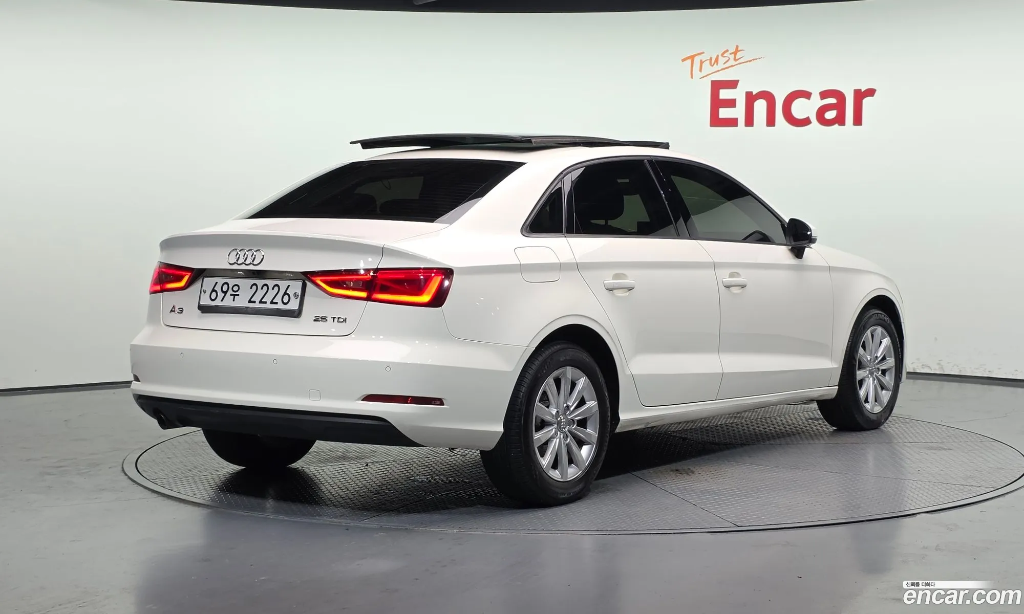 Audi A3 2015 WAUZZZ8V3F1132848 — 13