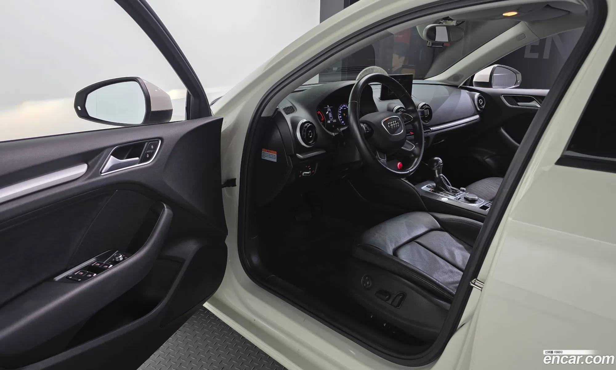 Audi A3 2015 WAUZZZ8V3F1132848 — 11