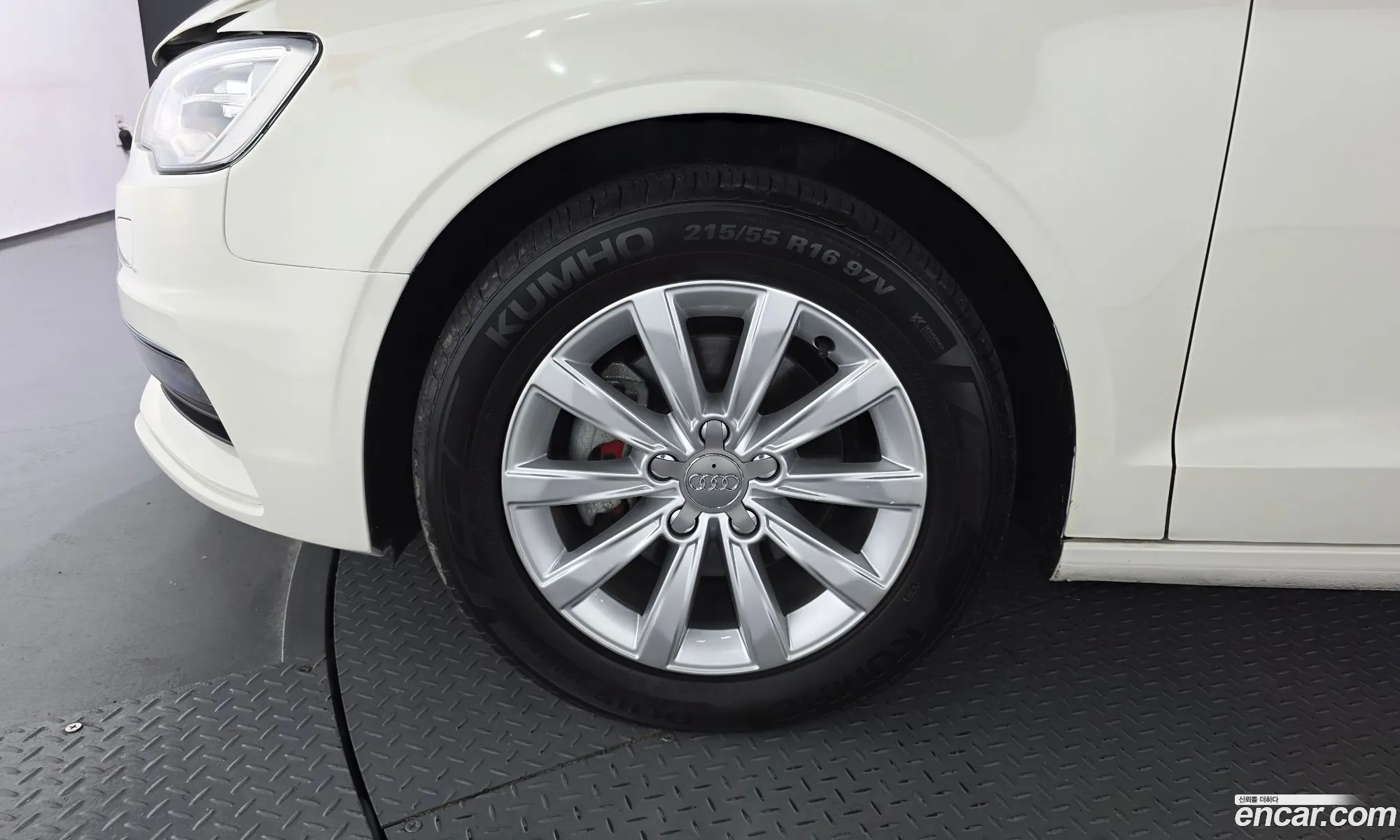 Audi A3 2015 WAUZZZ8V3F1132848 — 2