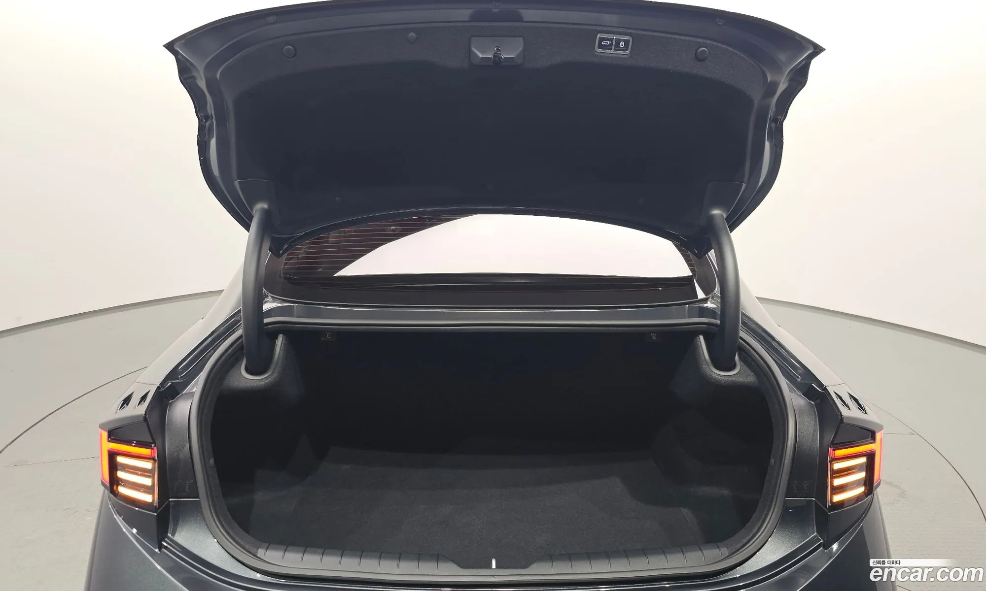 Hyundai Sonata the Edge Hybrid 2023 — 9