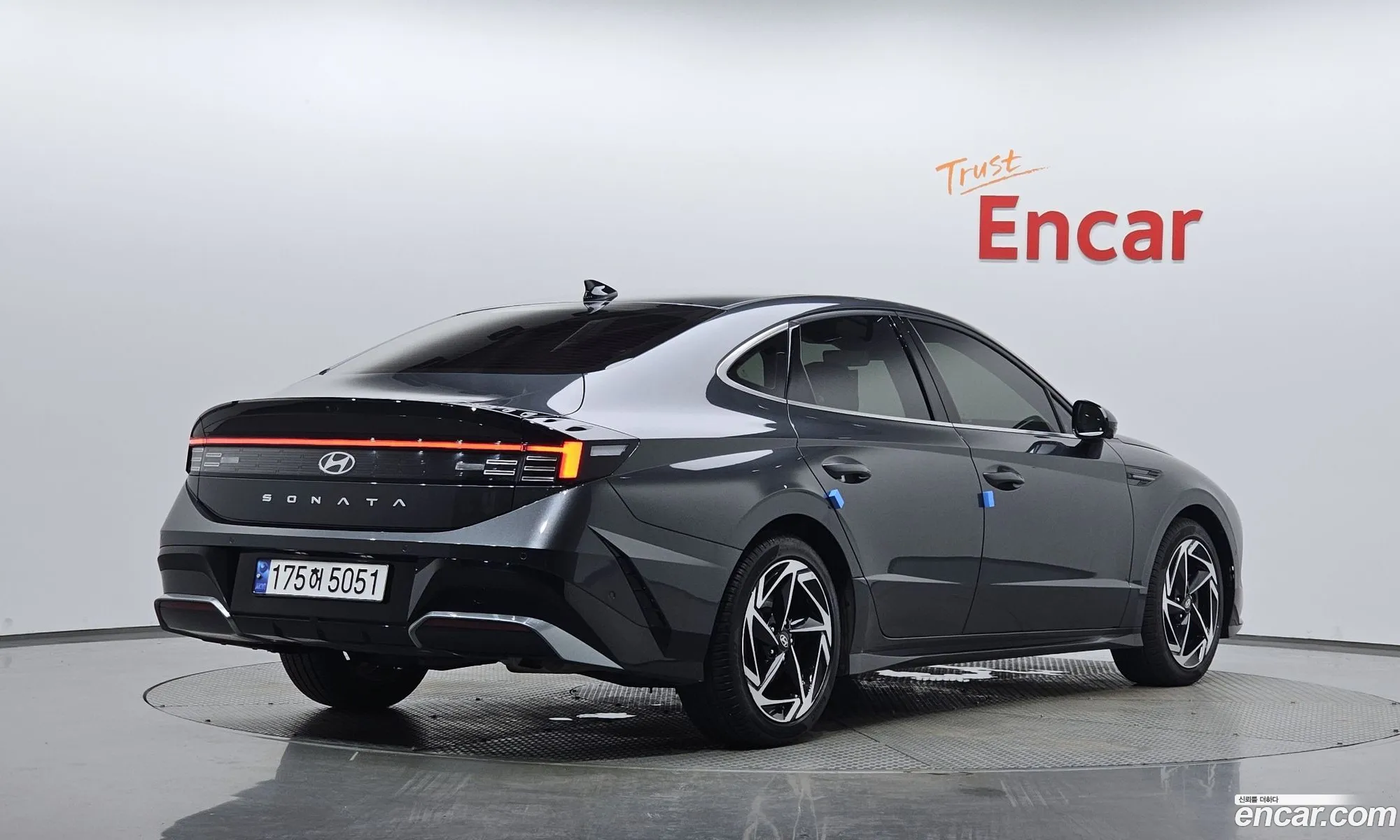 Hyundai Sonata the Edge Hybrid 2023 — 13