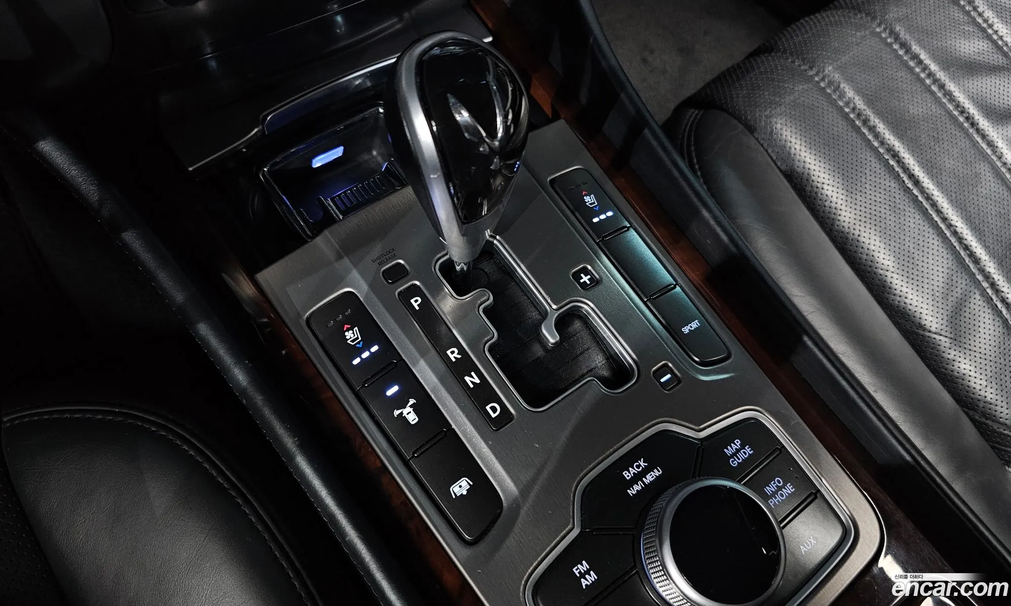 Hyundai Equus 2011 — 8
