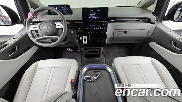Hyundai Staria 2021 — 4