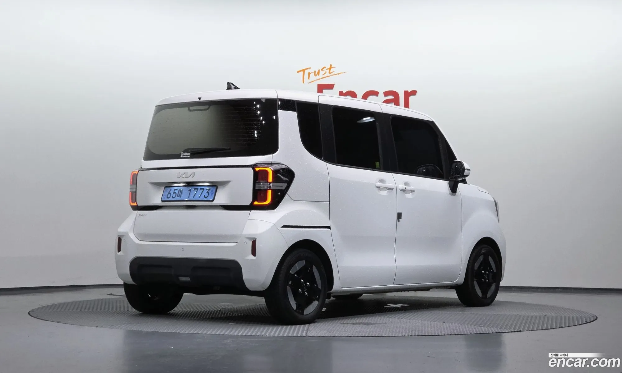 Kia Kia Ray EV 2025 — 15