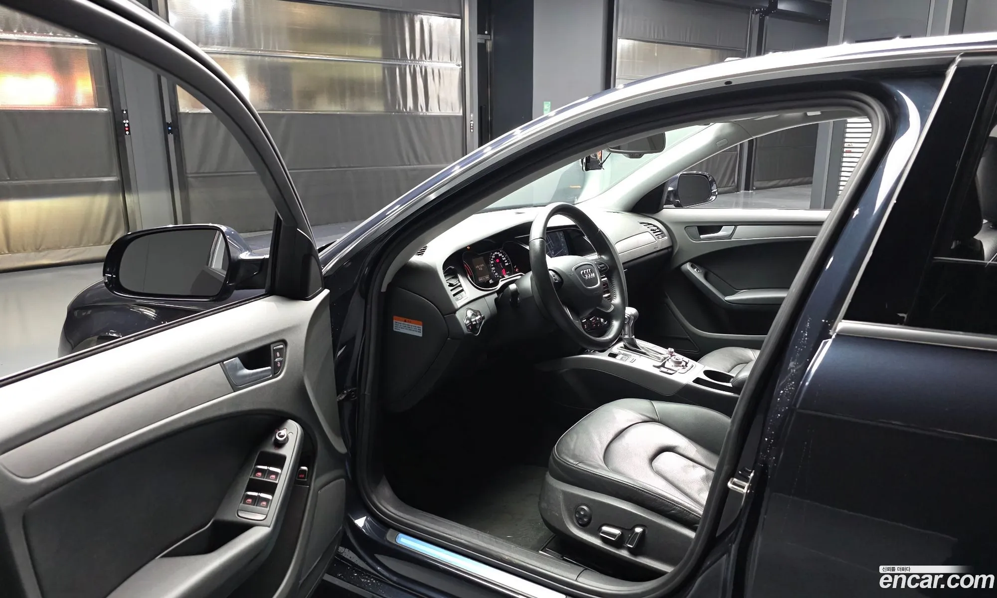 Audi A4 2012 WAUZZZ8K5DA071019 — 19