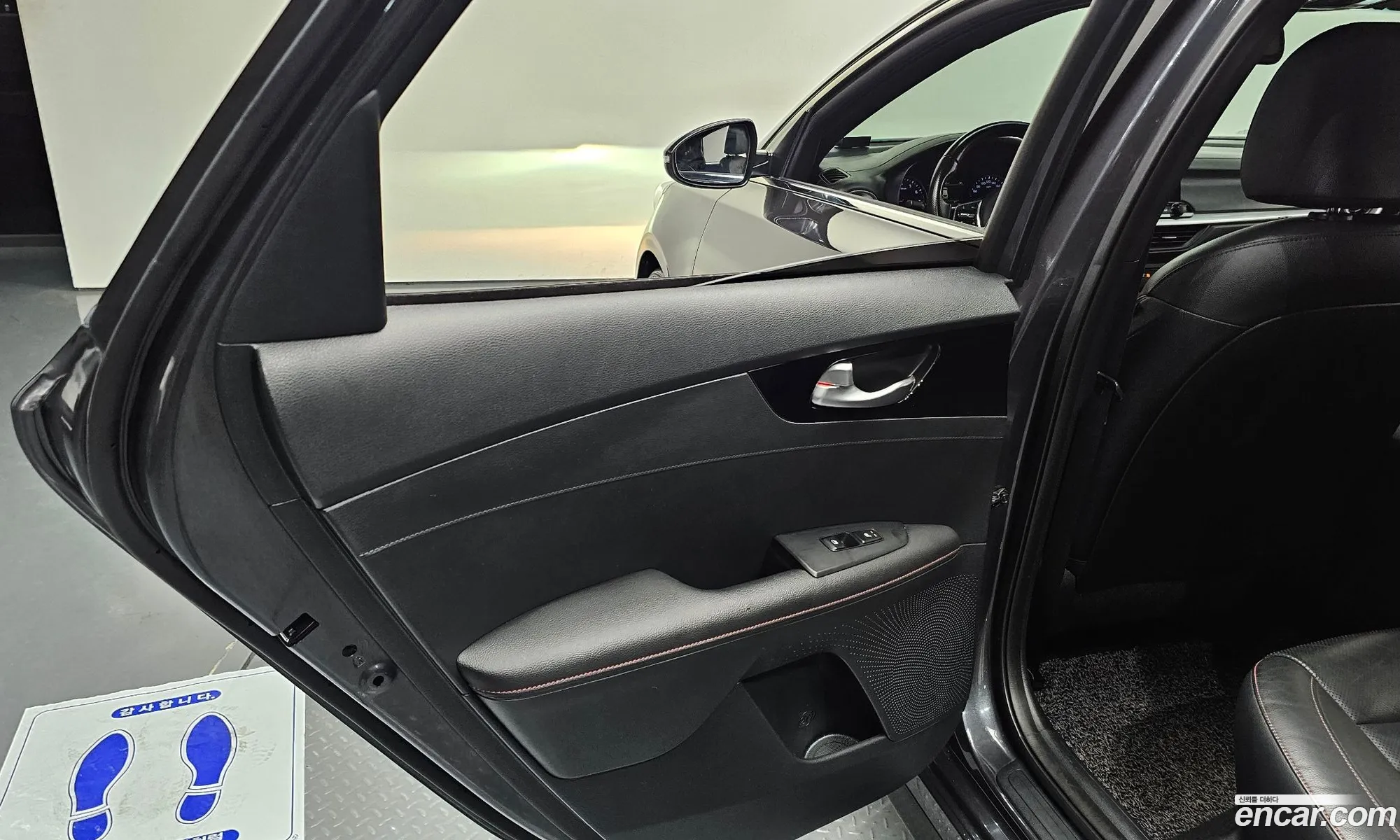 Kia K3 2019 — 18