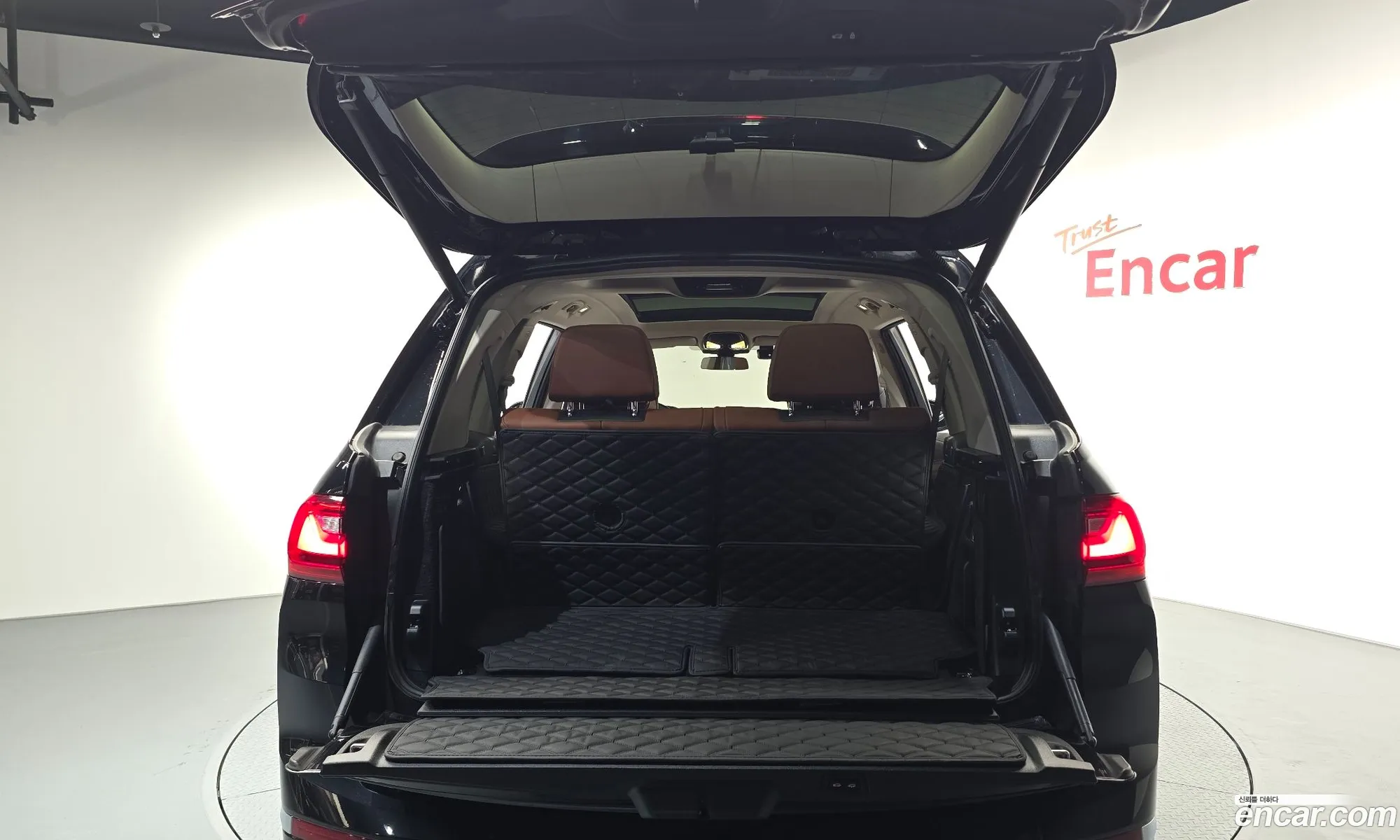 BMW X7 2022 — 14