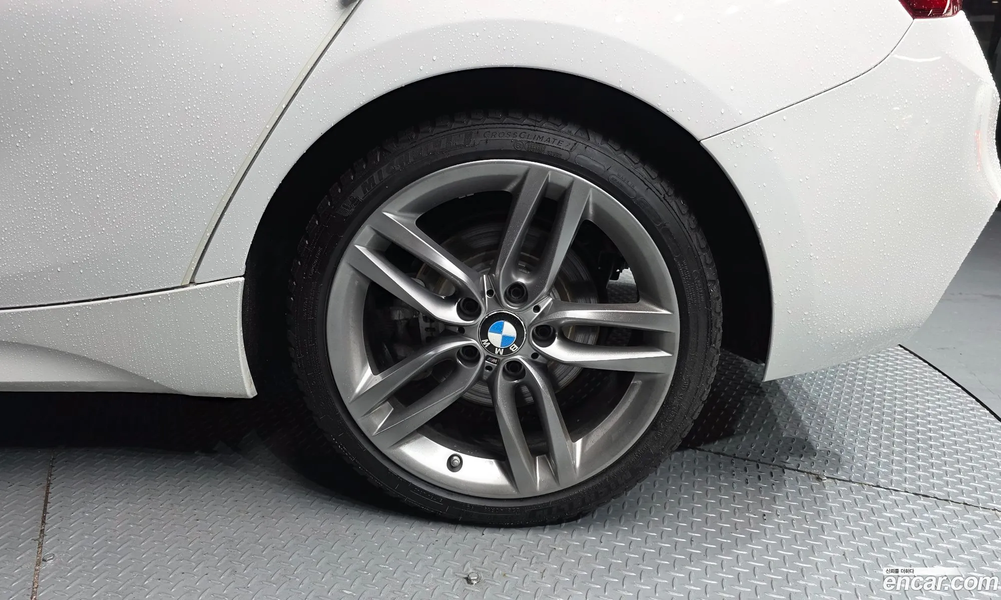 BMW 1 Series 2017 WBA1S5103J5K35097 — 22