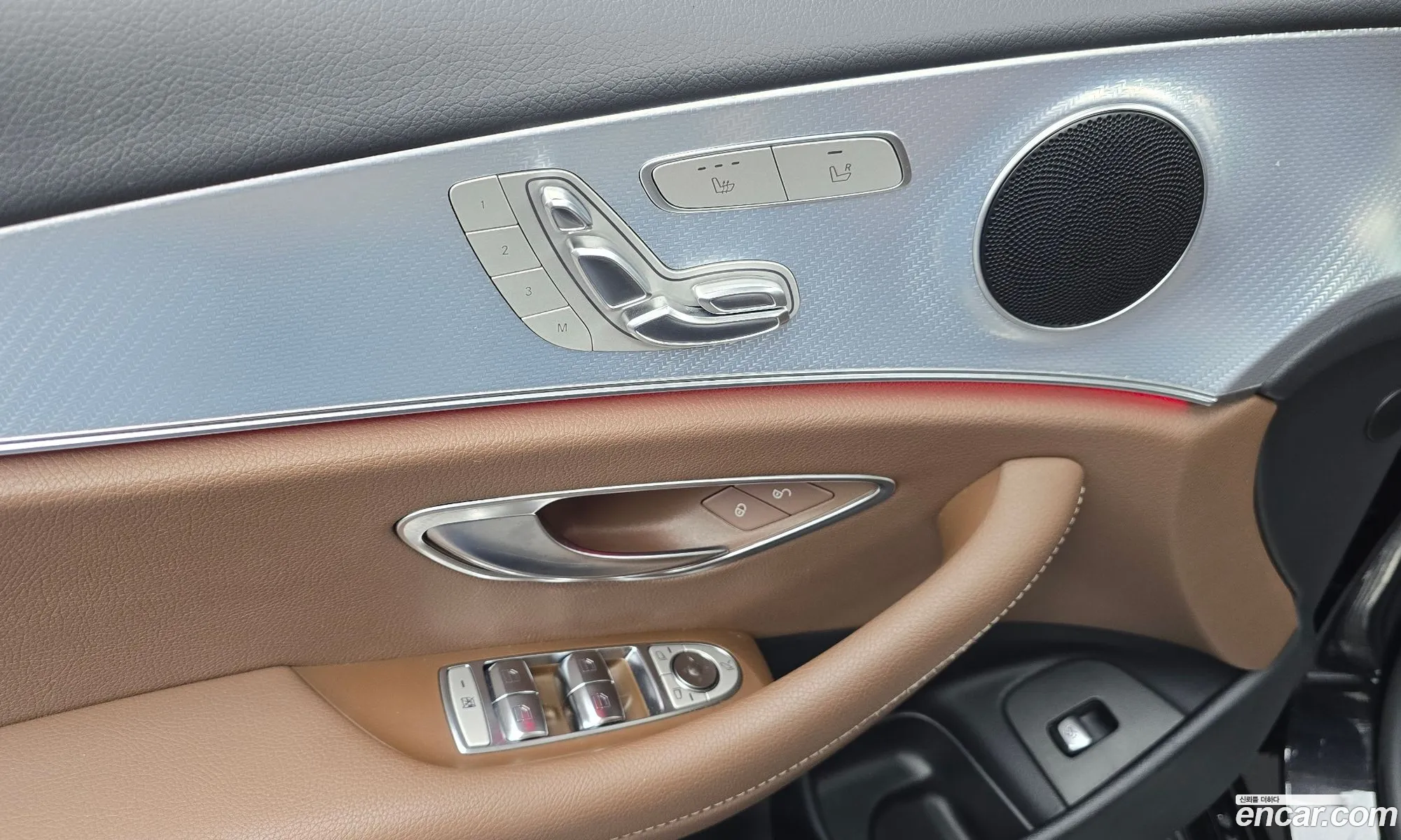 Mercedes-Benz E-Class W213 2019 WDDZF4FB2LA718188 — 19