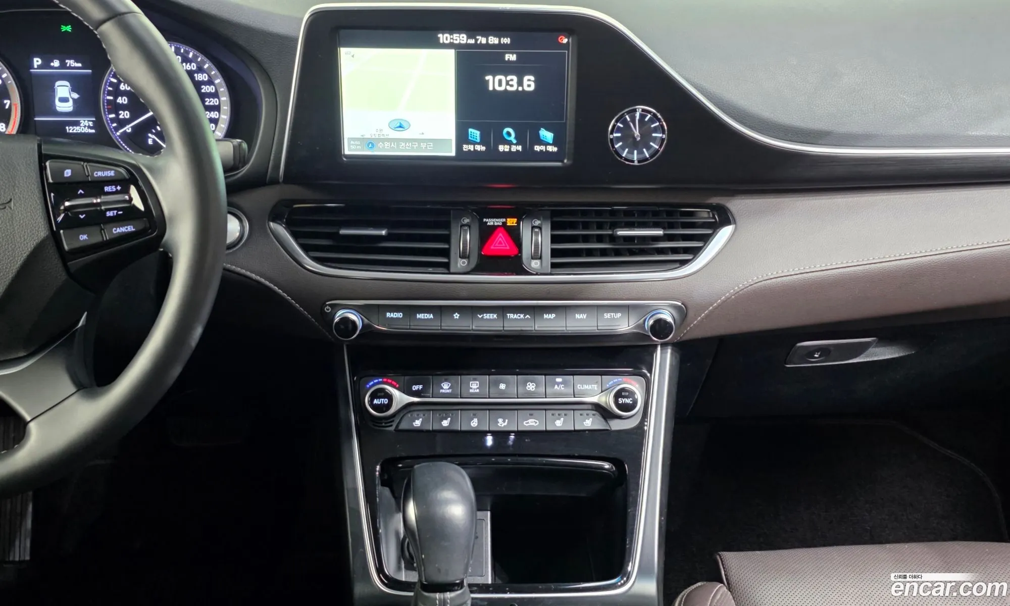 Hyundai Grandeur IG 2018 — 28