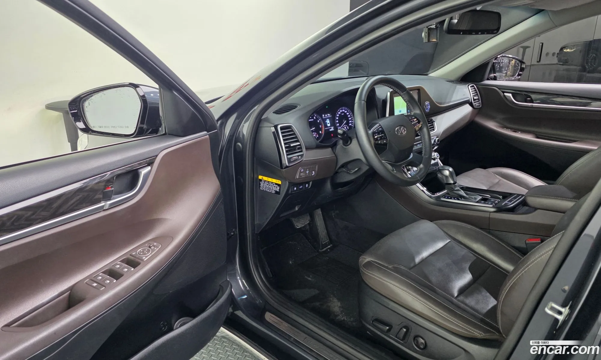 Hyundai Grandeur IG 2018 — 17