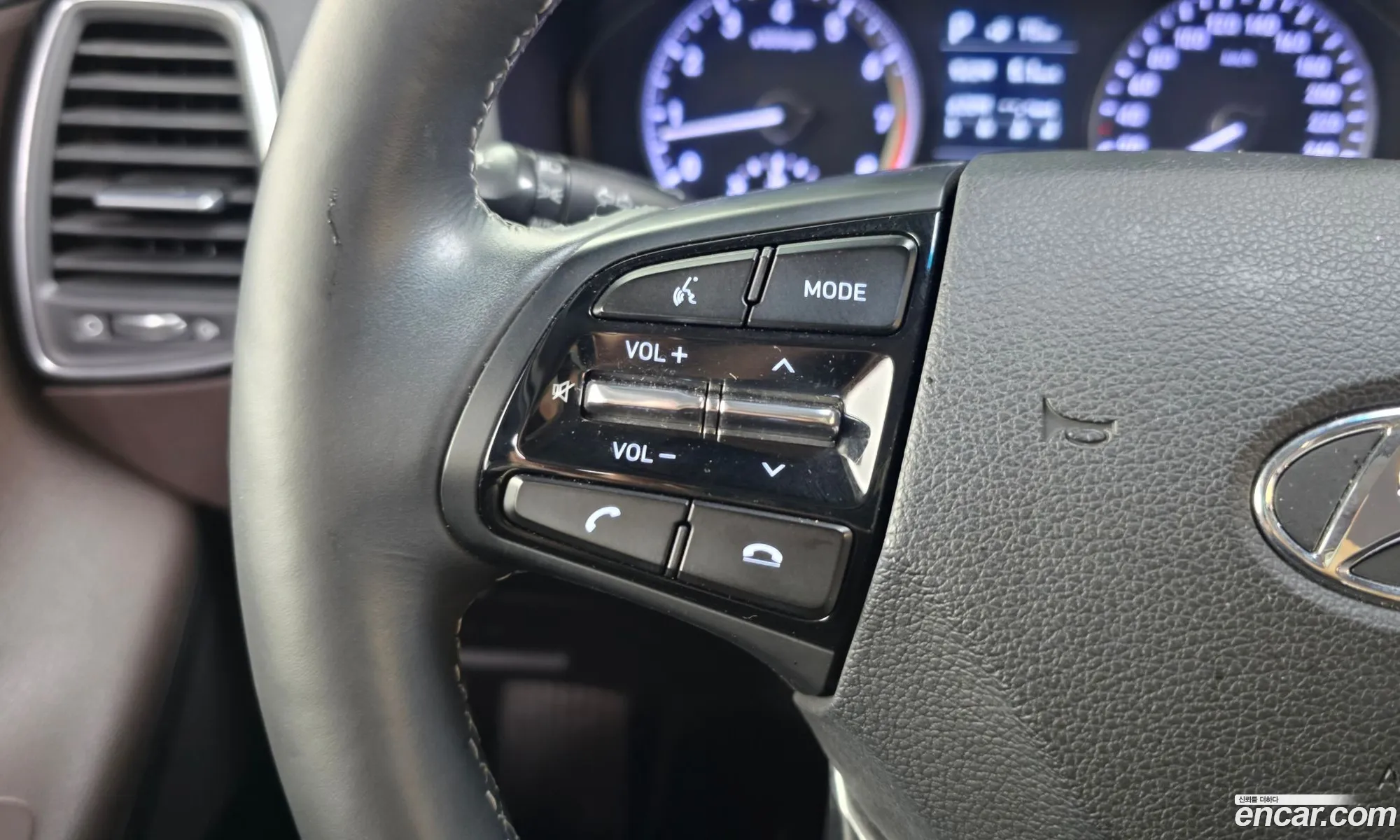 Hyundai Grandeur IG 2018 — 23