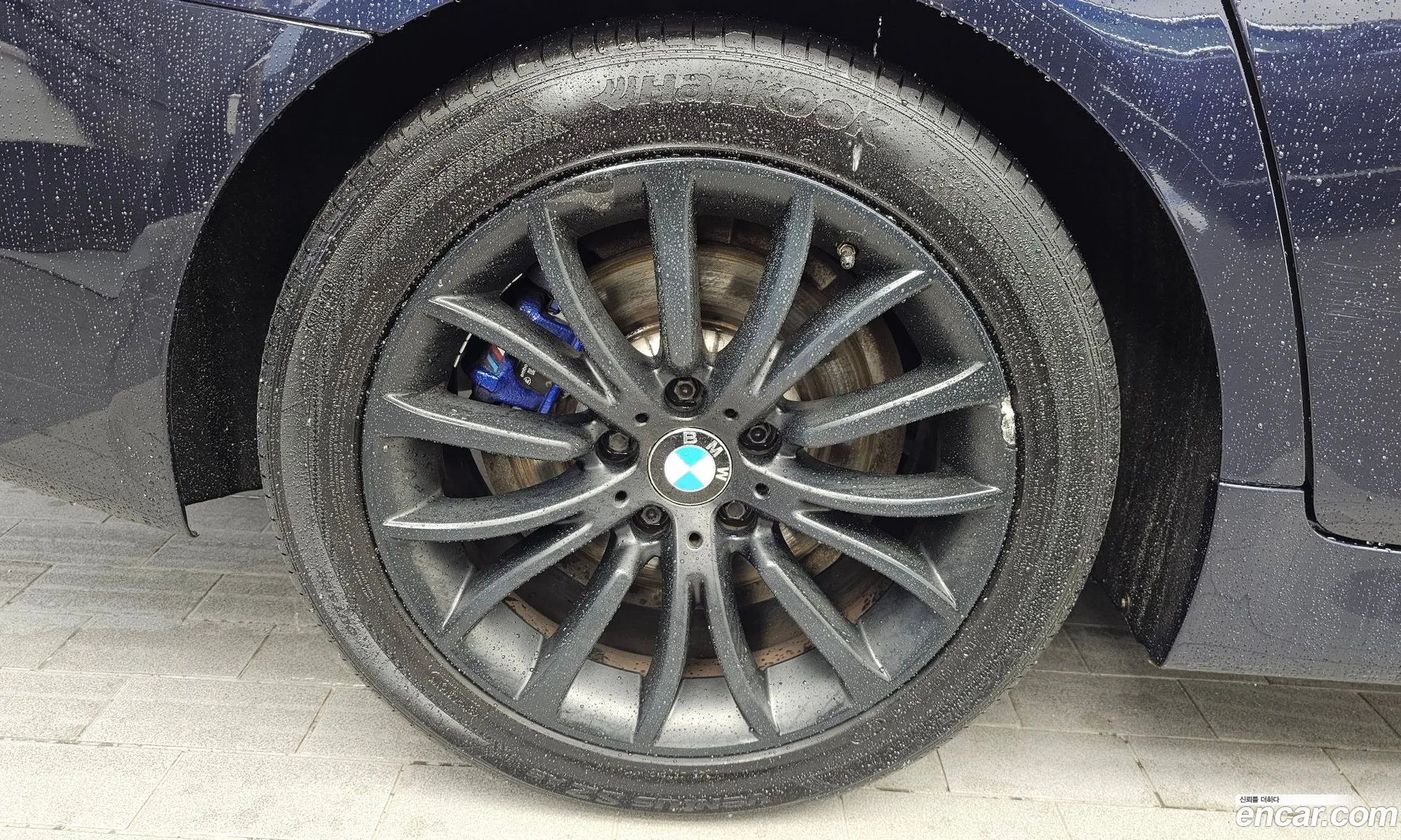 BMW 5 Series 2016 WBA5A5105GG181108 — 16