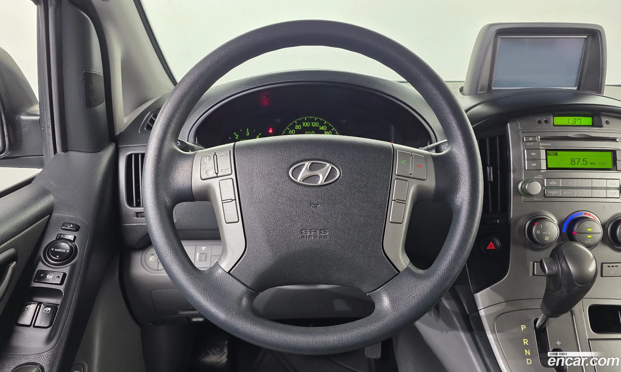 Hyundai Grand Starex 2014 — 2